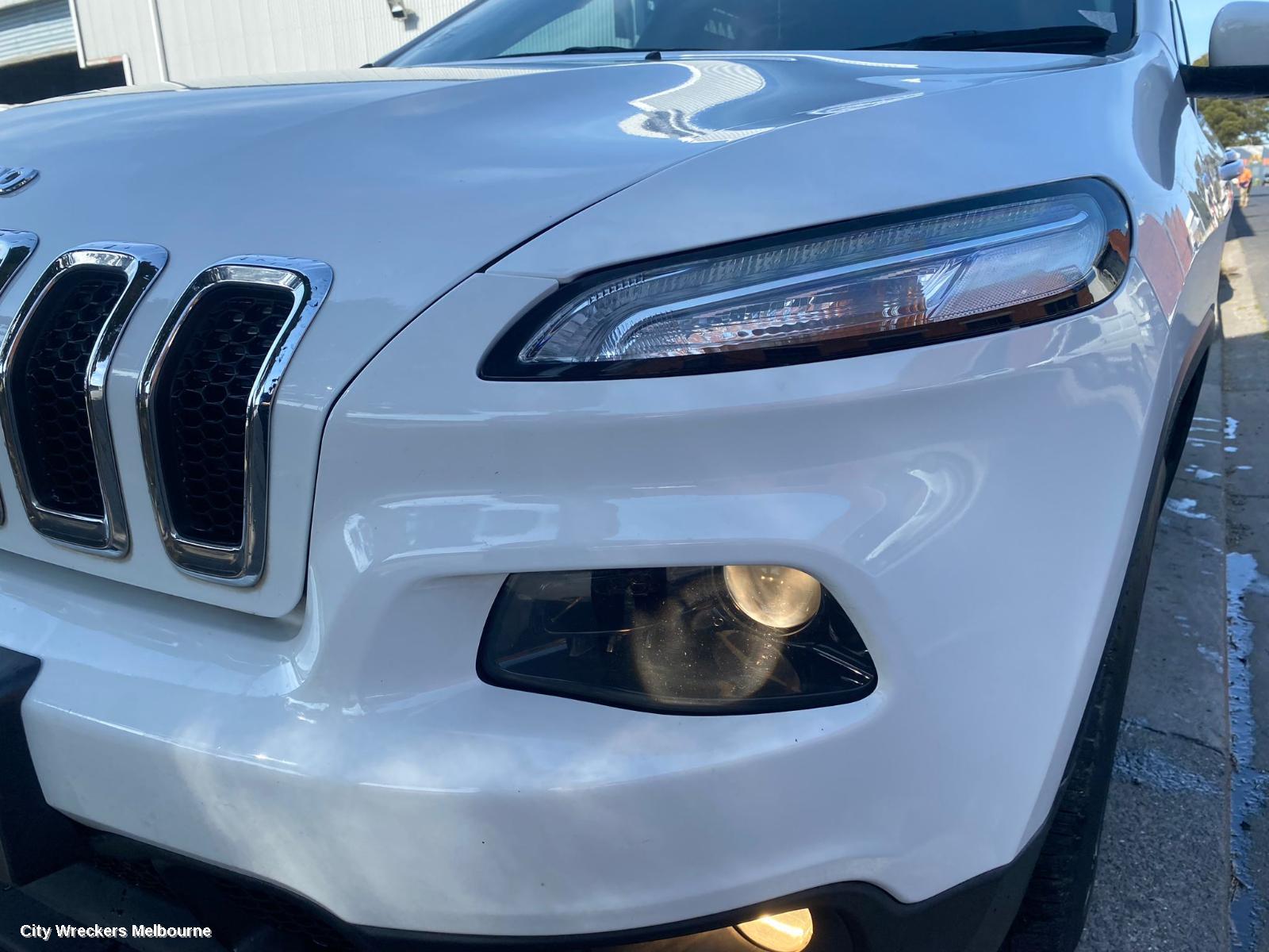 JEEP CHEROKEE LEFT FRONT DOOR, KL, 02/2014 - 11/2022