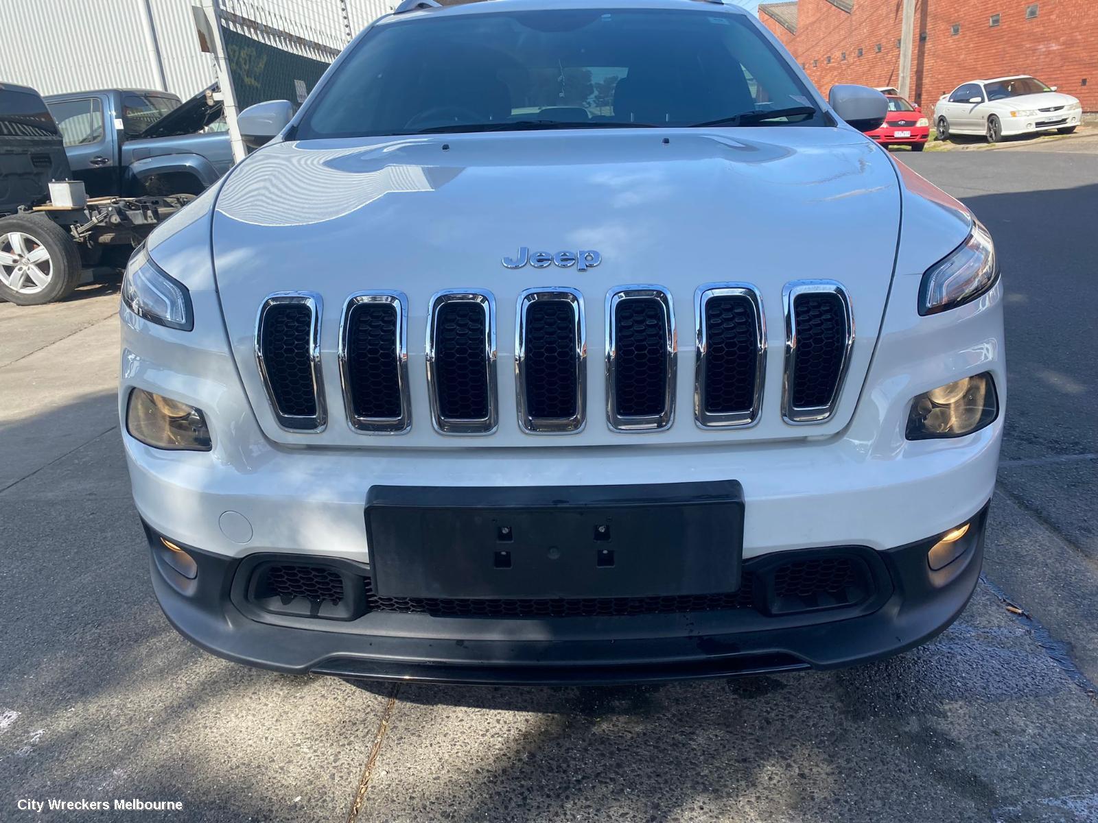 JEEP CHEROKEE LEFT FRONT DOOR, KL, 02/2014 - 11/2022