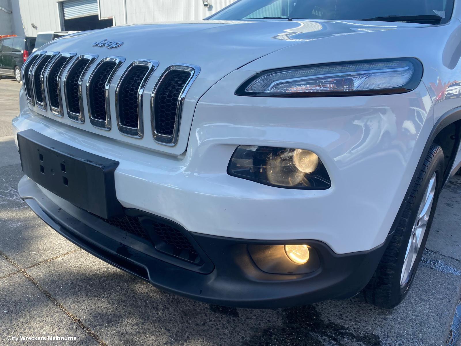 JEEP CHEROKEE LEFT FRONT DOOR, KL, 02/2014 - 11/2022