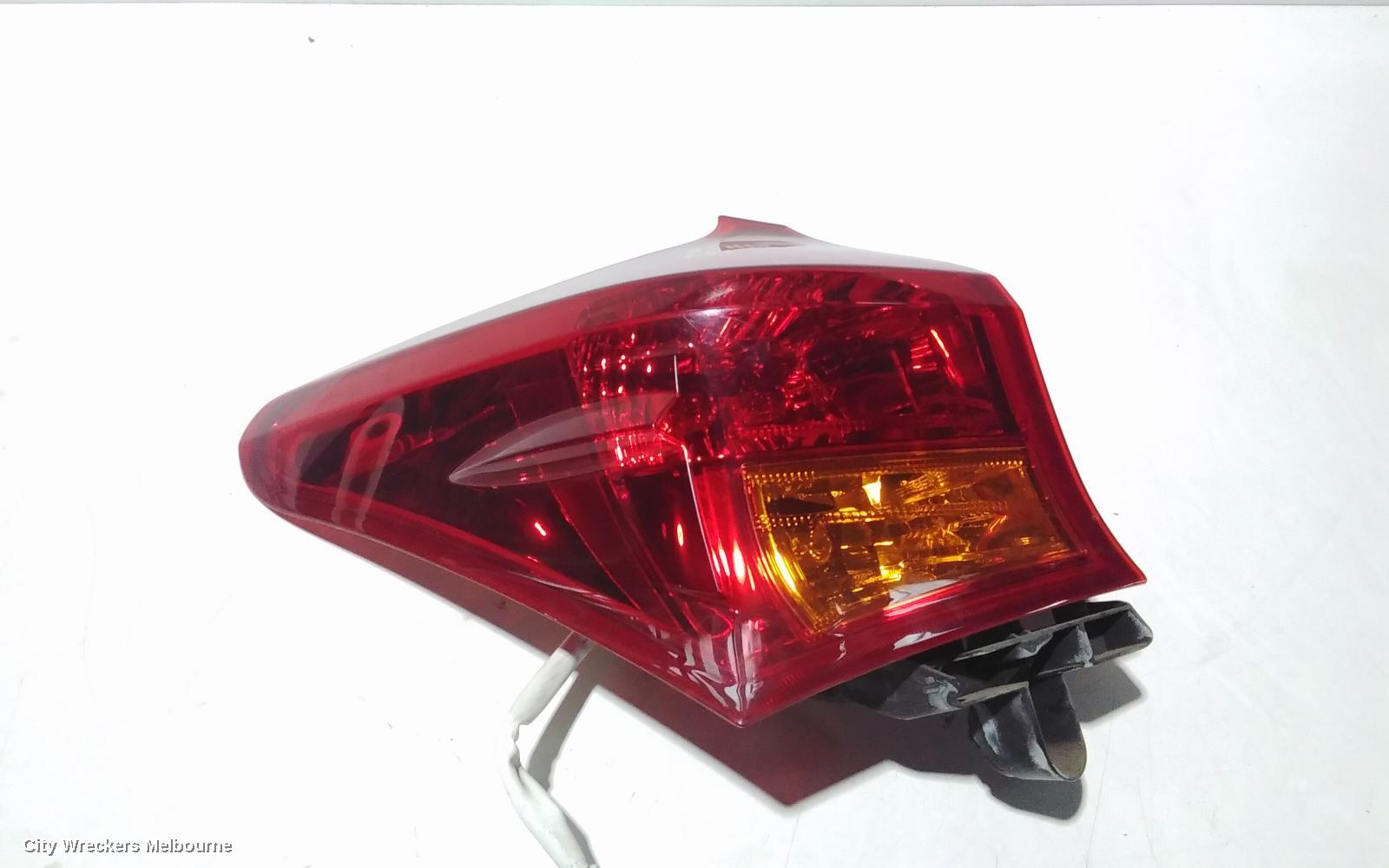 TOYOTA COROLLA LEFT TAILLIGHT, ZRE182R, HATCH, 10/2012 - 03/2015