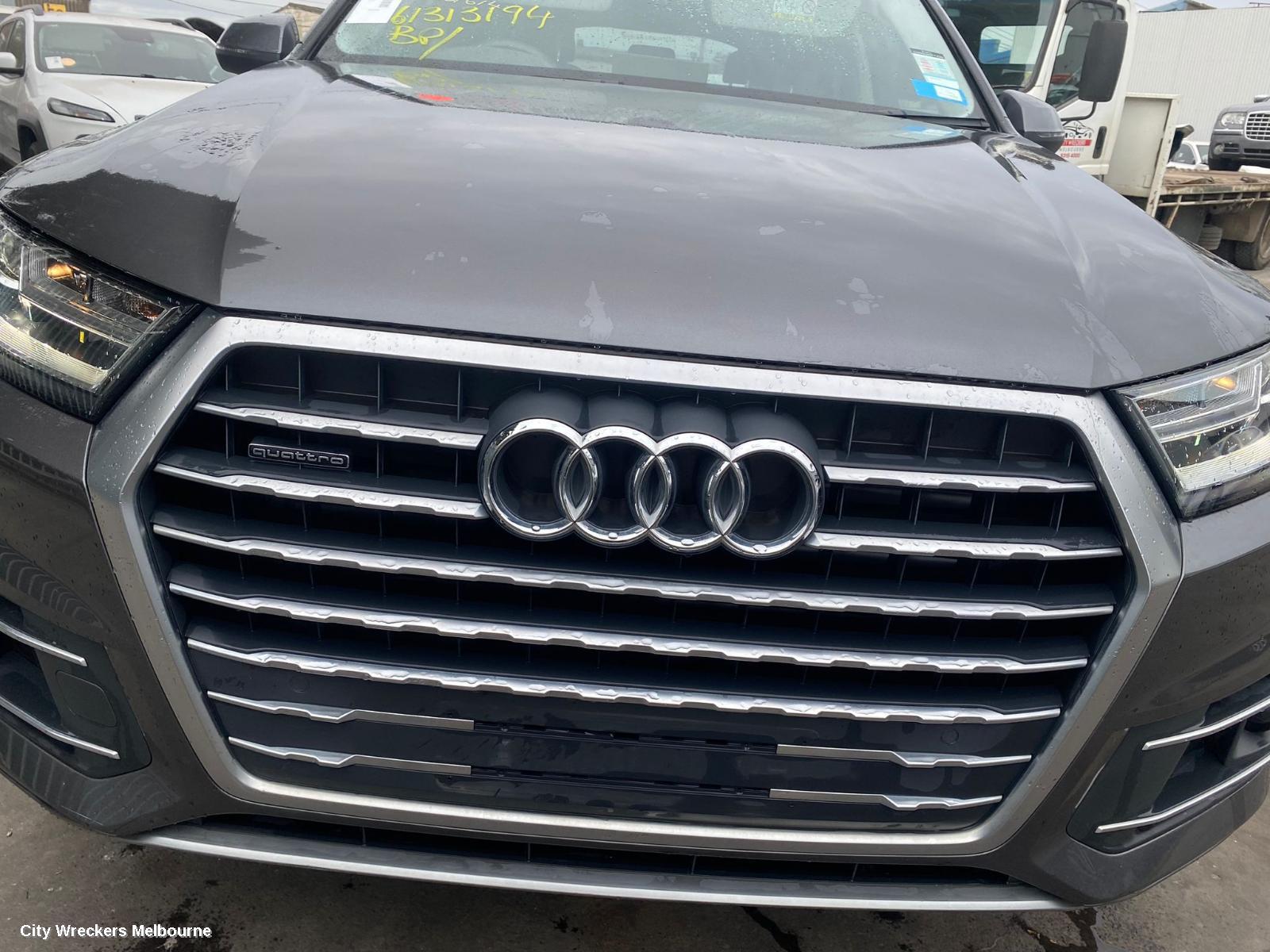 AUDI Q7 LEFT FRONT HUB ASSEMBLY, 4M, 07/2015 ONWARDS