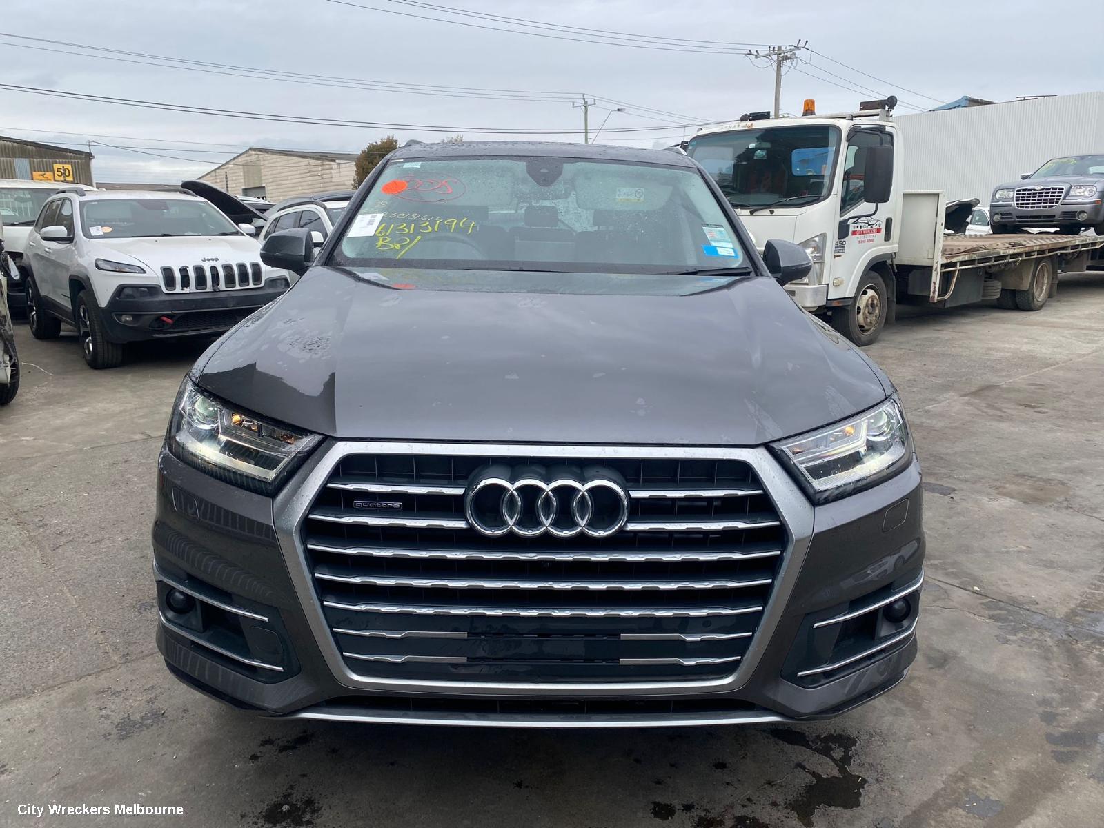 AUDI Q7 LEFT FRONT HUB ASSEMBLY, 4M, 07/2015 ONWARDS