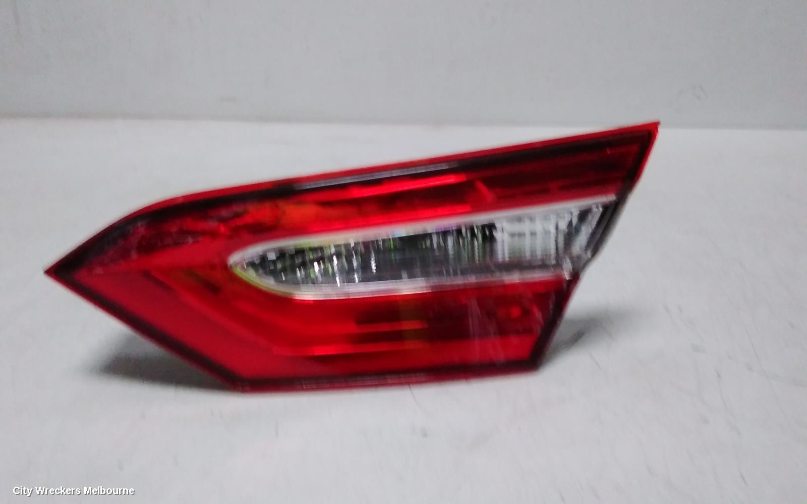 TOYOTA CAMRY REAR GARNISH, BOOTLID LAMP (RH SIDE), HALOGEN TYPE, XV70, 09/2017 - 01/2021