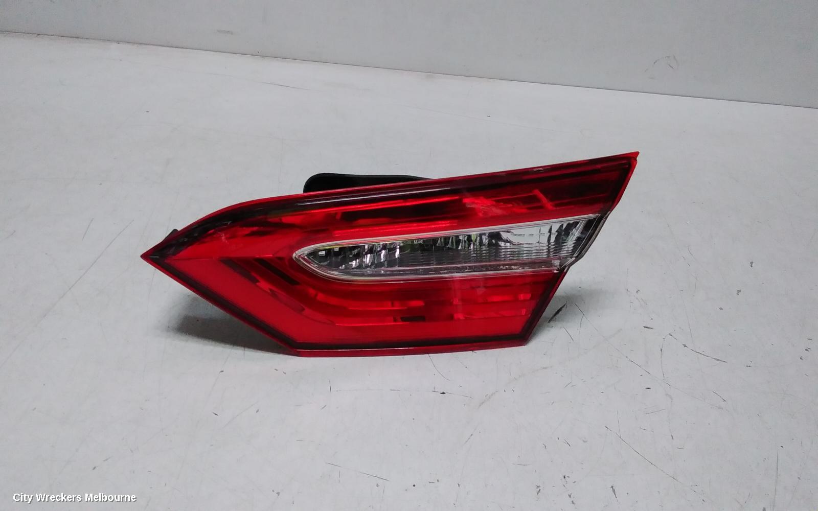 TOYOTA CAMRY REAR GARNISH, BOOTLID LAMP (RH SIDE), HALOGEN TYPE, XV70, 09/2017 - 01/2021