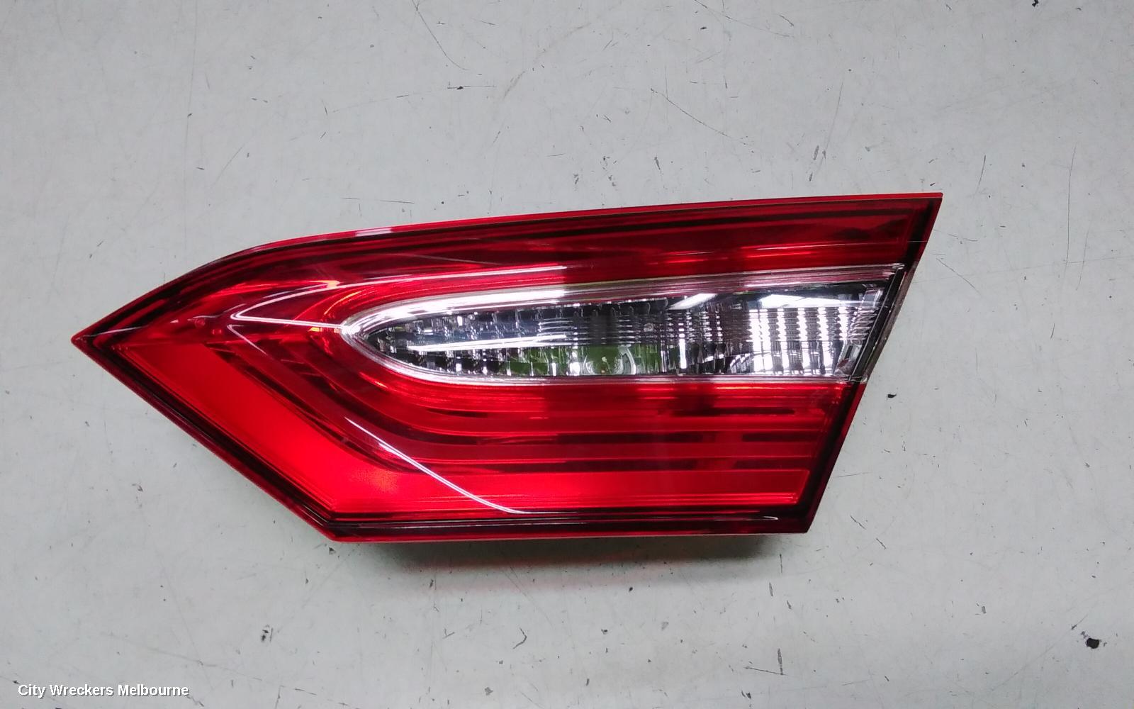TOYOTA CAMRY REAR GARNISH, BOOTLID LAMP (RH SIDE), HALOGEN TYPE, XV70, 09/2017 - 01/2021