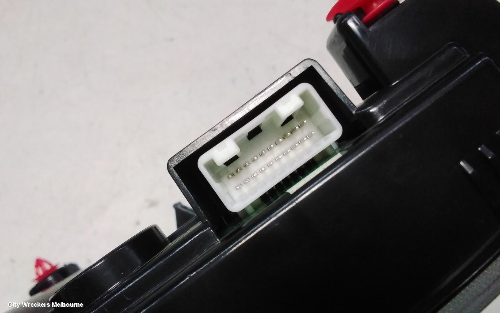 TOYOTA RAV4 COURTESY LIGHT, XA50, FRONT, W/ SUNGLASS HOLDER TYPE , 11/2018 - 12/2025