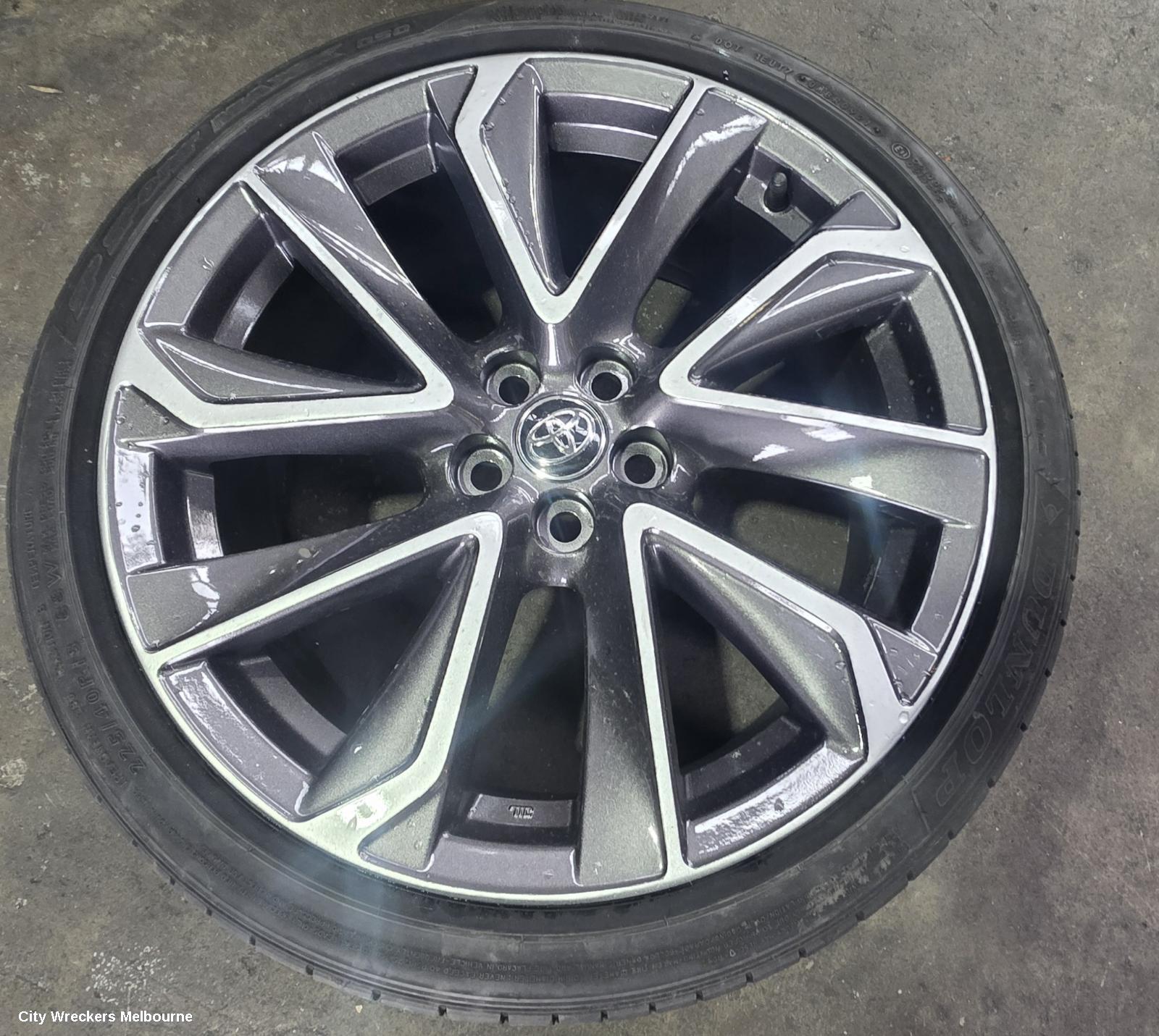 TOYOTA COROLLA WHEEL MAG, E210, FACTORY, 18X8IN, 5 V SPOKE, BI-COLOUR, BLACK/SILVER, 07/2018 ONWARDS