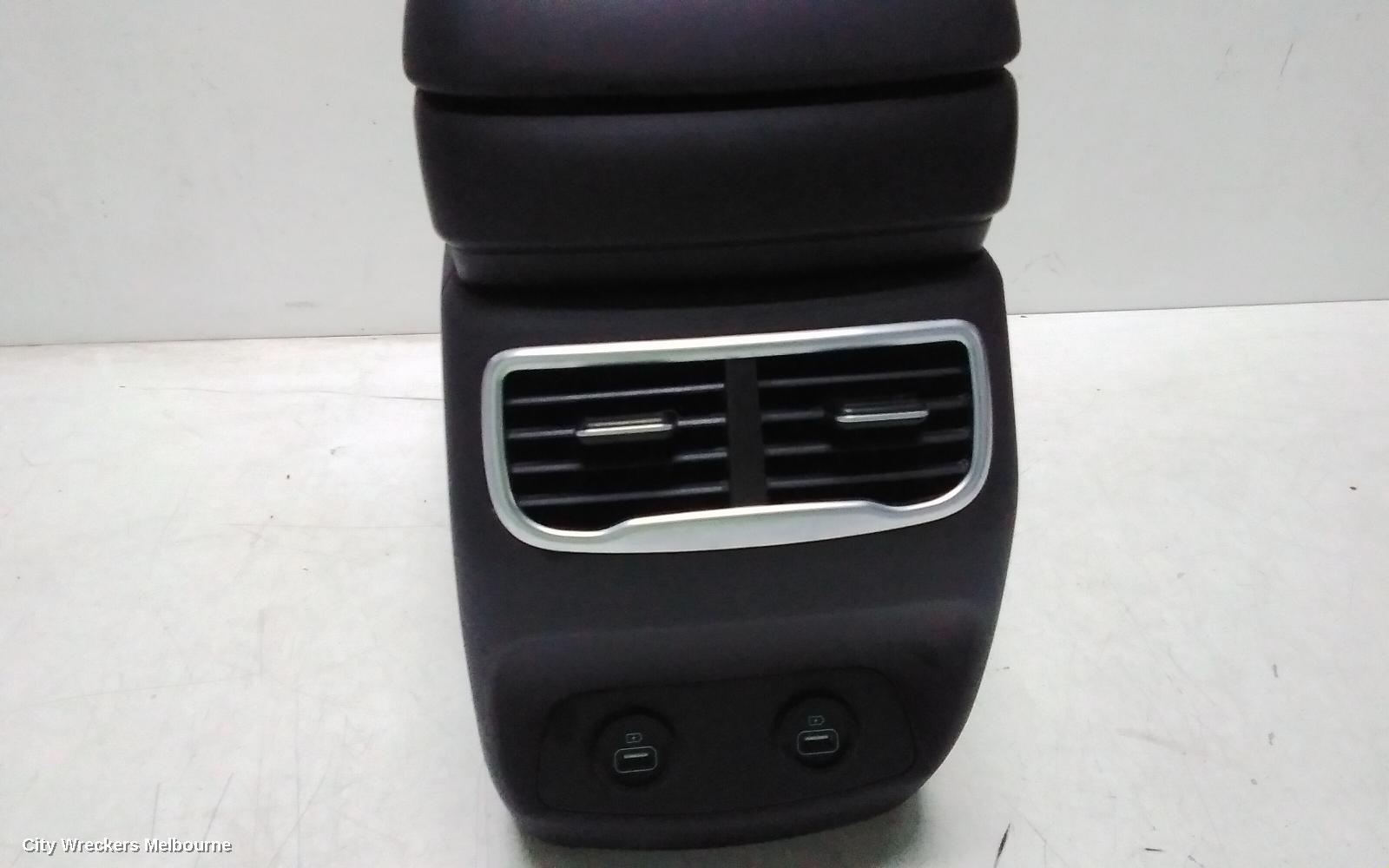 HYUNDAI SANTA FE CONSOLE, AUTO T/M, TM, LEATHER, BLACK, 03/2018 - 10/2023