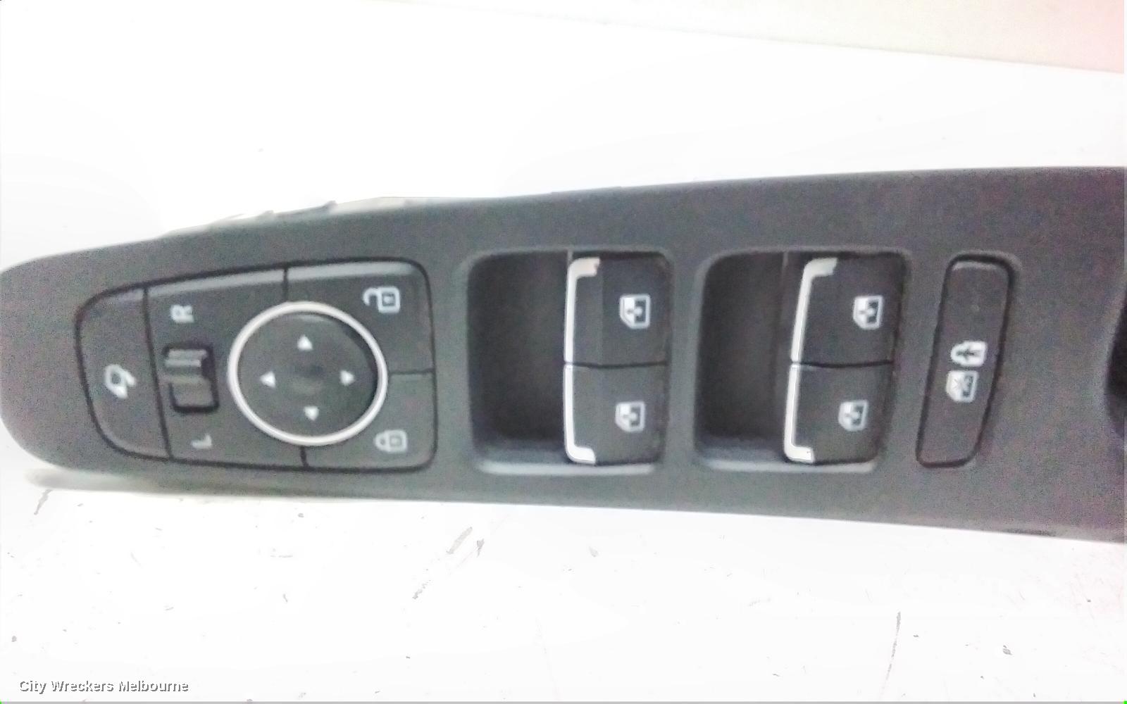 HYUNDAI SANTA FE PWR DR WIND SWITCH, RH FRONT (MASTER SWITCH), W/FOLDING MIRRORS TYPE, W/CHILD LOCK TYPE, TM, 10/2020 - 10/2023