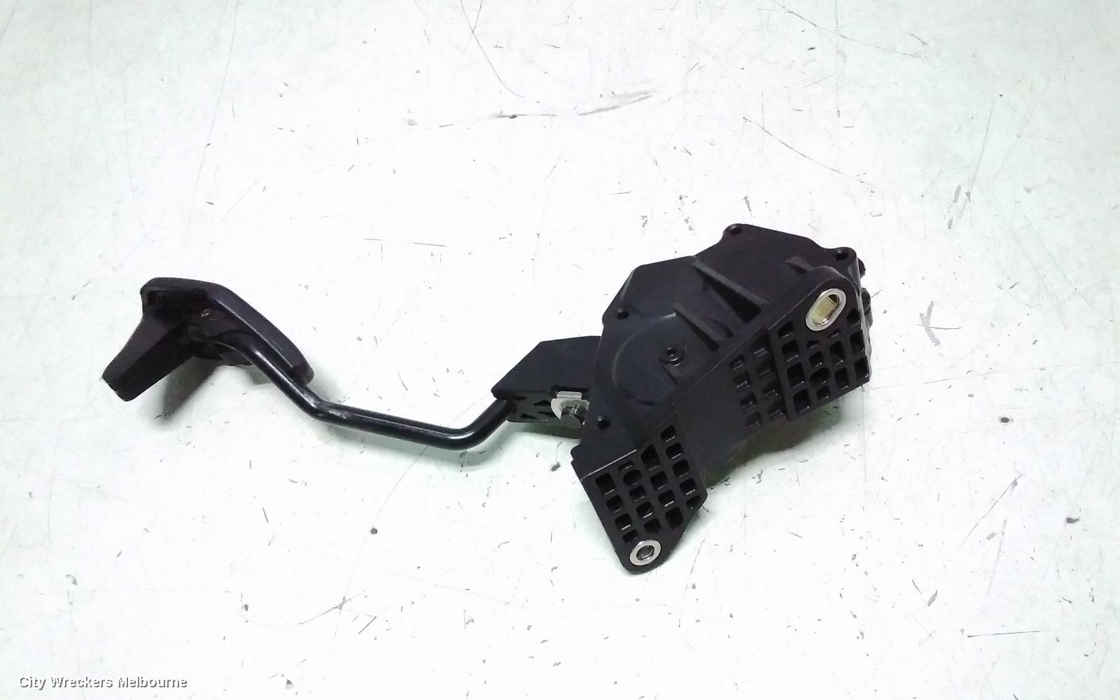 TOYOTA PRIUS PEDAL ASSEMBLY, NHP10, ACCELERATOR PEDAL, 12/2011 - 03/2020