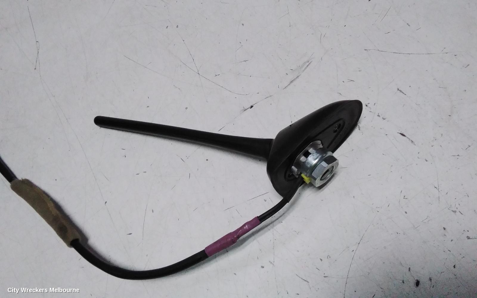 TOYOTA PRIUS ANTENNA, NHP10R, PRIUS C, 12/2011 - 03/2020