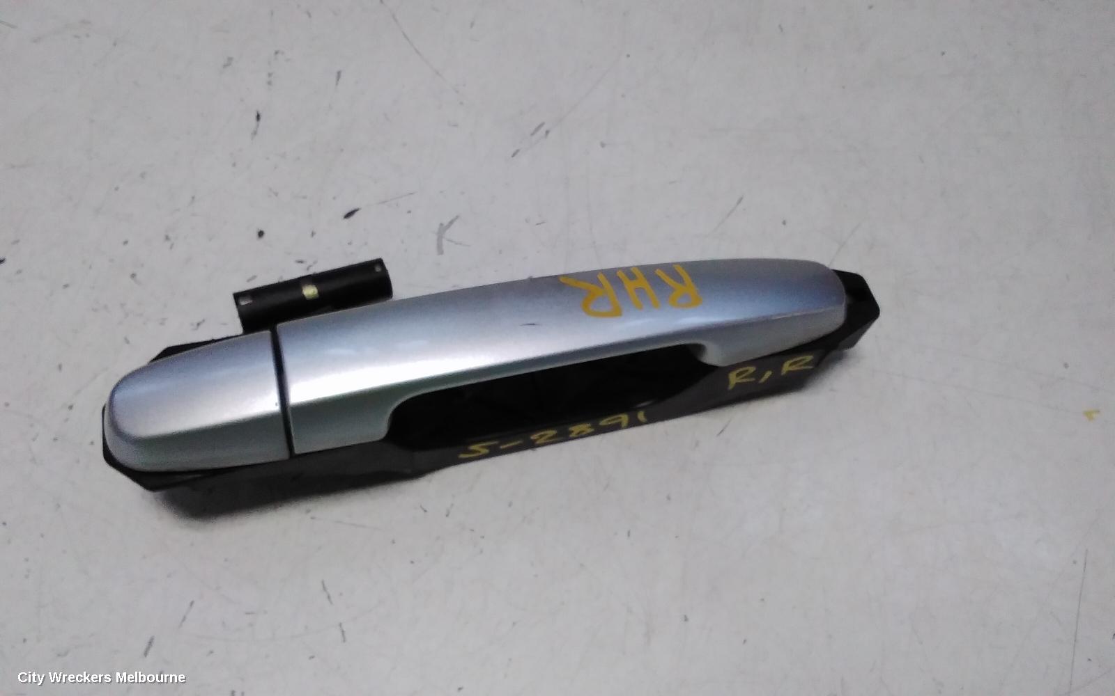 TOYOTA RAV4 DOOR HANDLE, OUTER, RH REAR, ACA2#R, 07/2000 - 10/2005