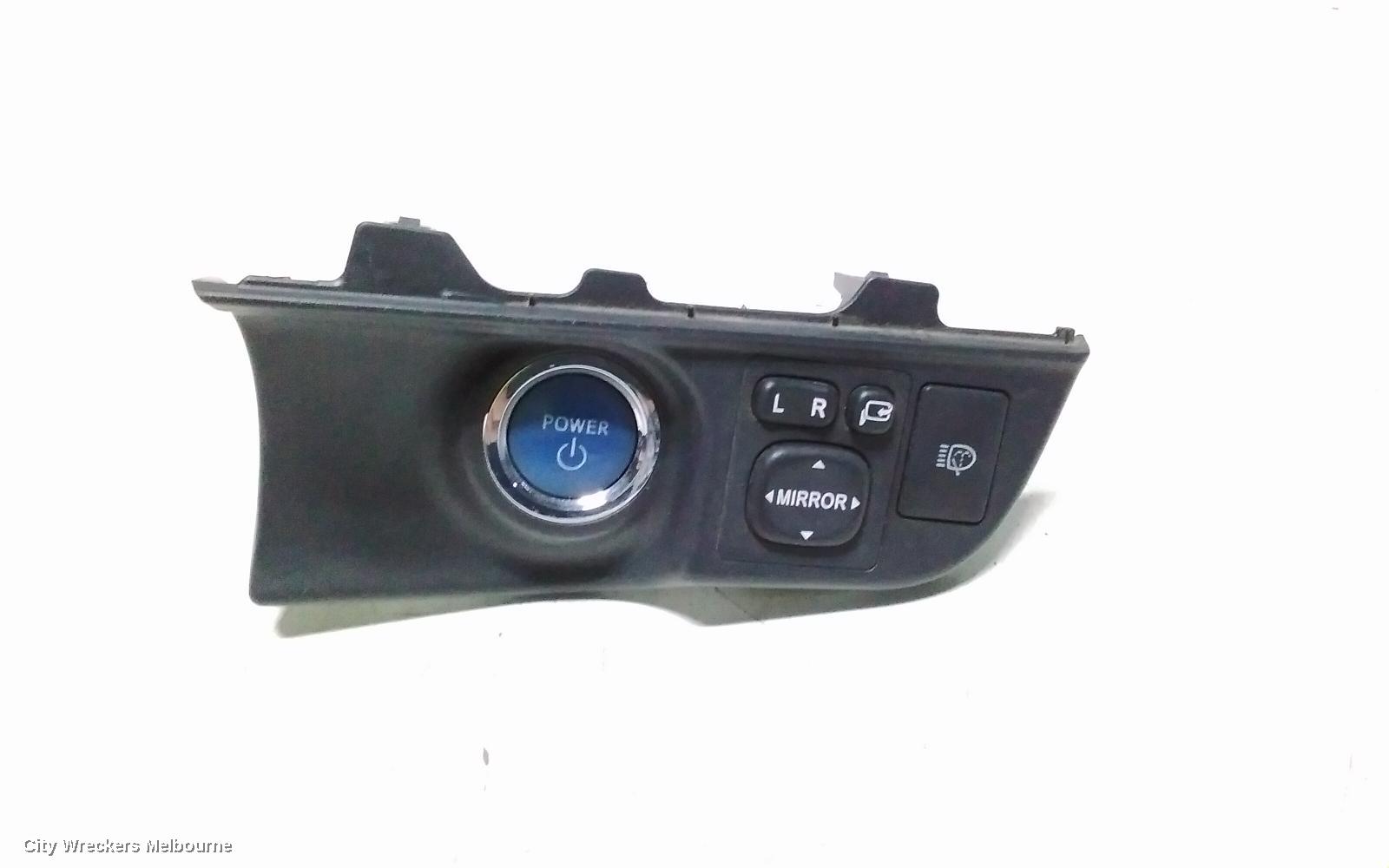 TOYOTA PRIUS, NHP10, PRIUS C, 12/2011 - 03/2020, START STOP BOTTUN: 150972
