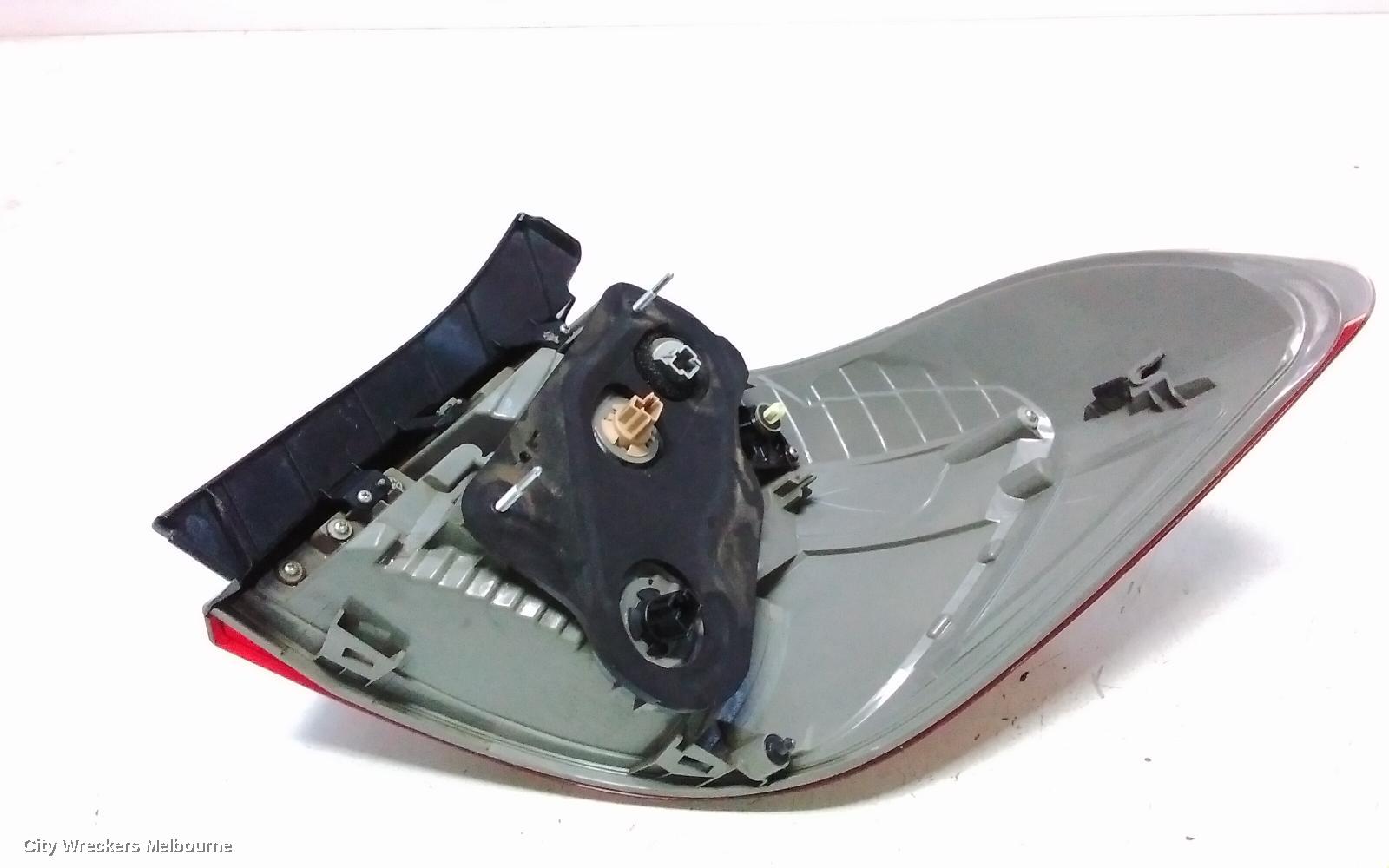 TOYOTA KLUGER LEFT TAILLIGHT, GSU40-GSU45, IN BODY, CLEAR LENS TYPE, 05/2007 - 07/2010