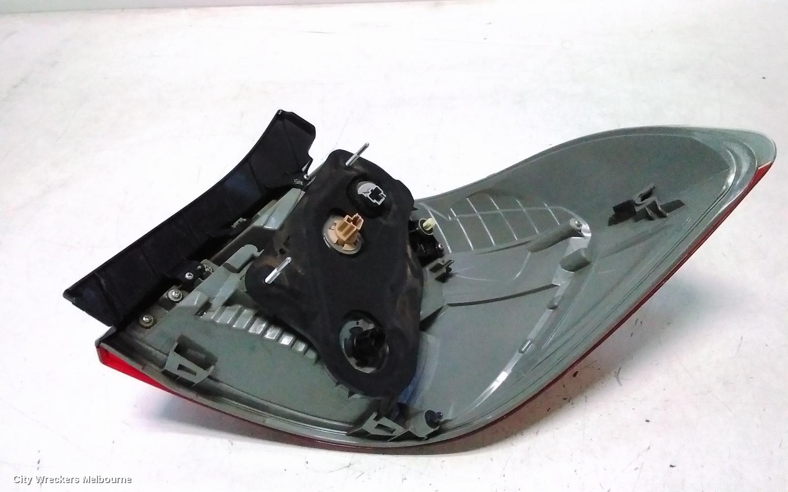 TOYOTA KLUGER LEFT TAILLIGHT, GSU40-GSU45, IN BODY, CLEAR LENS TYPE, 05/2007 - 07/2010