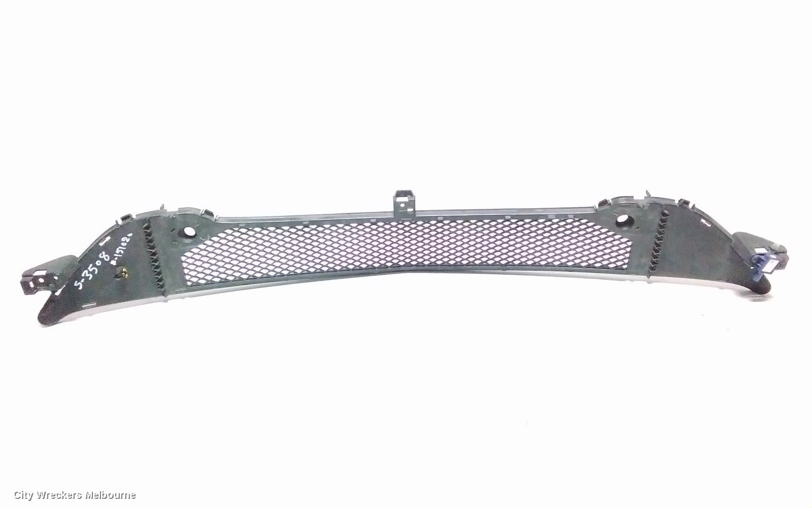 MERCEDES CLA CLASS GRILLE, BUMPER GRILLE (CENTRE), C117/X117, COUPE/WAGON, STANDARD, W/ PARK ASSIST TYPE, 09/2013 - 06/2016