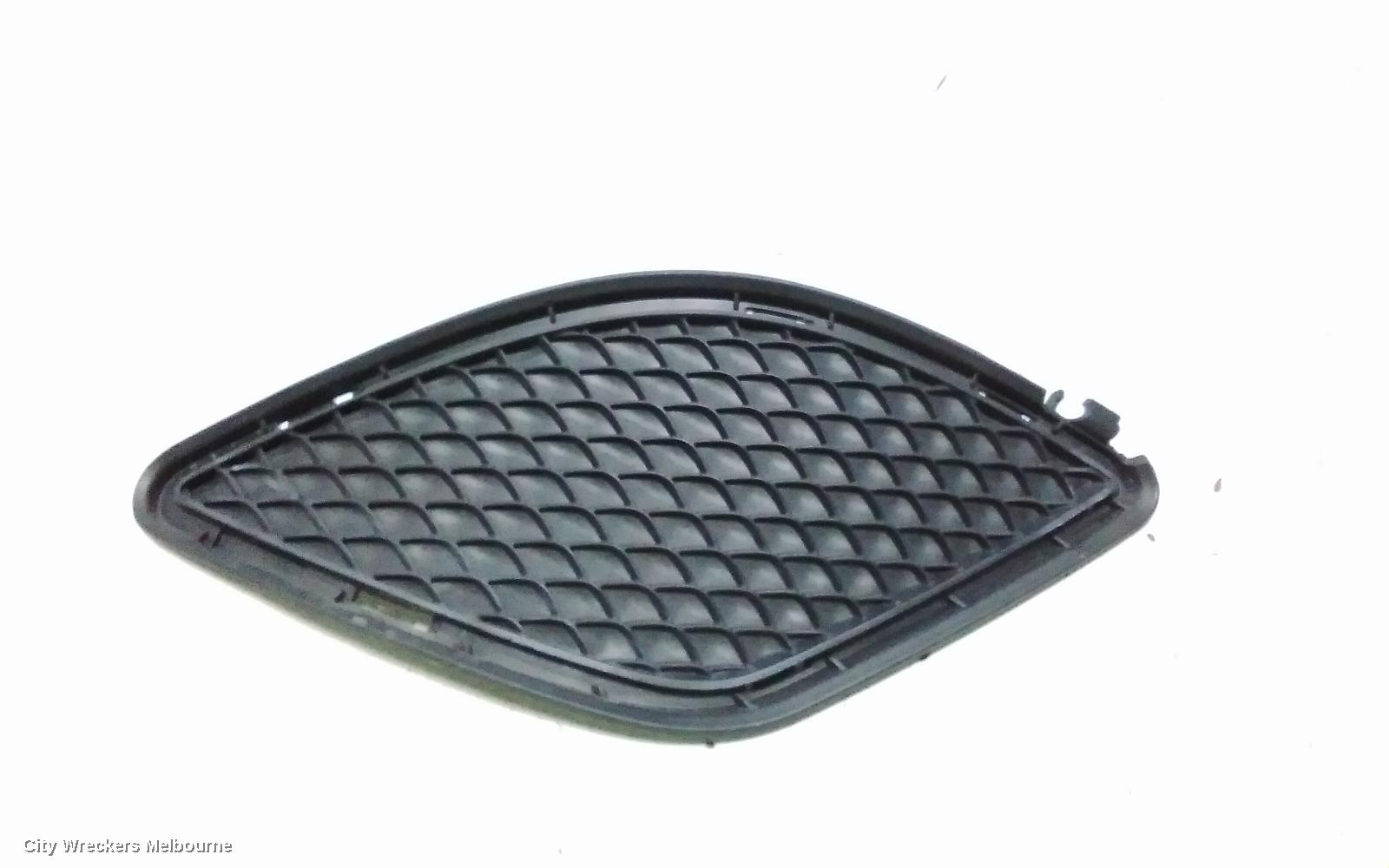 MERCEDES CLA CLASS GRILLE, BUMPER GRILLE (RH SIDE), C117/X117, COUPE/WAGON, STANDARD, 09/2013 - 06/2016