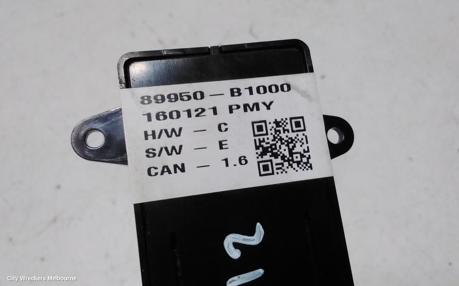 HYUNDAI GENESIS, SWITCH PANEL WITH FRONT SEAT ADJUSTMENT, DOOR LOCK & REAR BLIND (IN REAR CENTRE ARM REST), DH, 11/2014 - 01/2018, 89950 B1000 FRONT ADJUSTMENT AND HEATED BUTTON : 151085