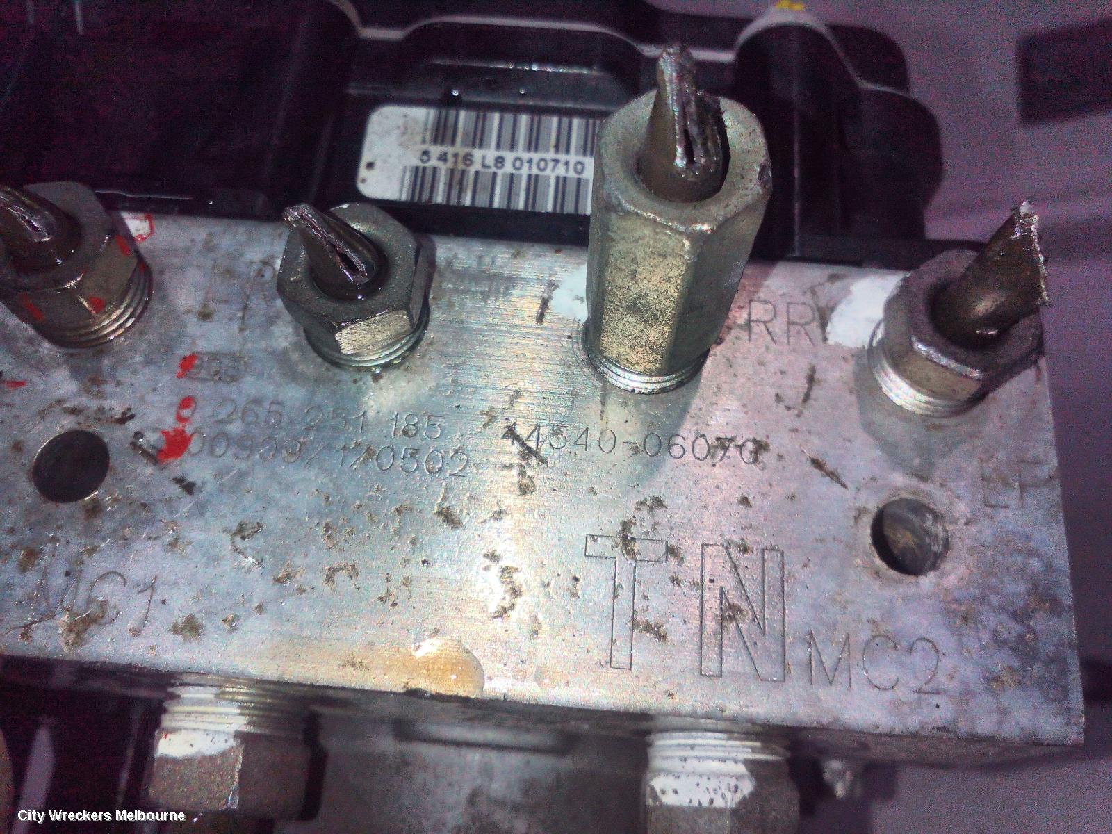 TOYOTA AURION ABS PUMP/MODULATOR, GSV40R, 10/2006 - 03/2012