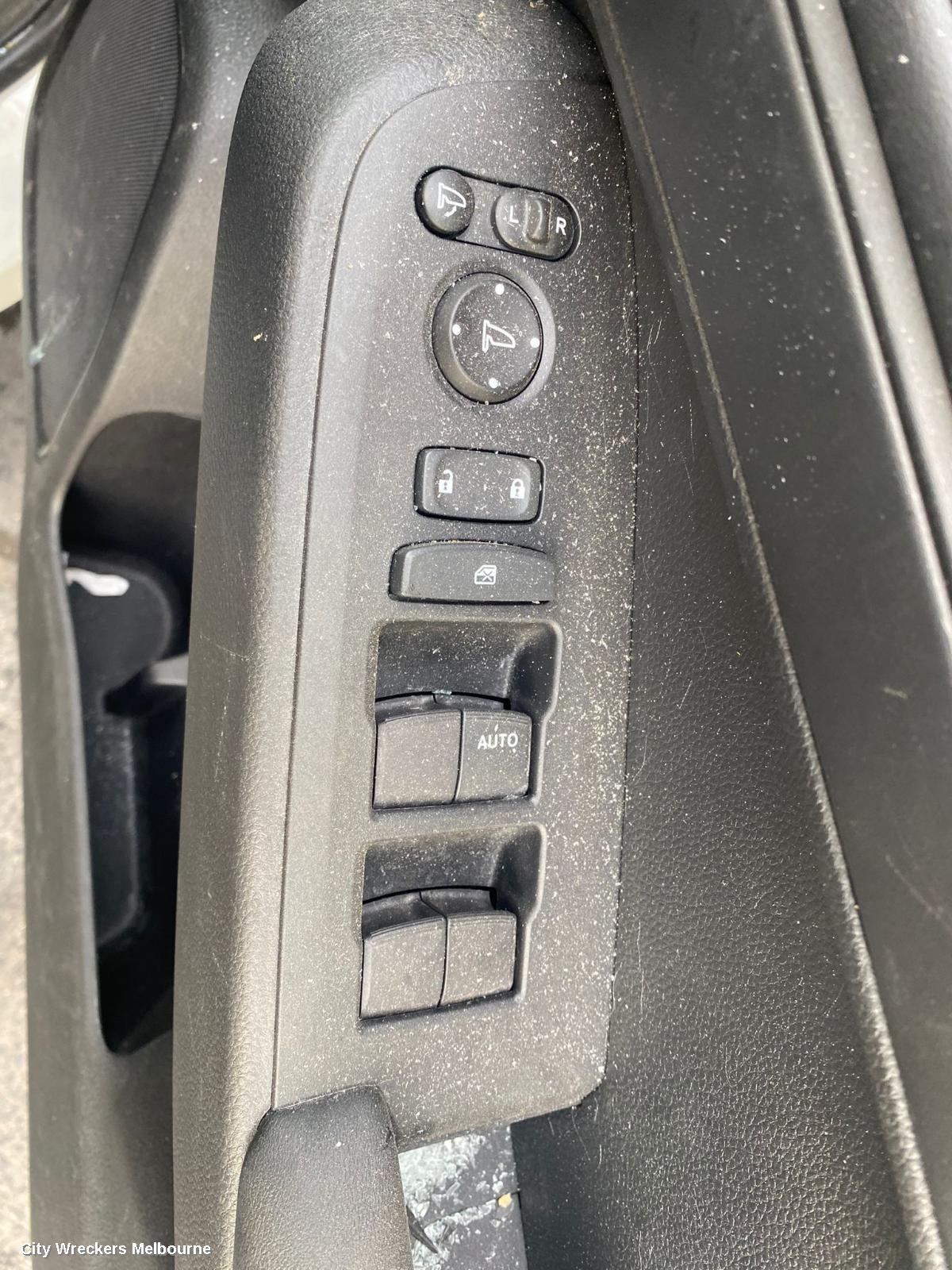 HONDA HRV RIGHT REAR DOOR, RV, 12/2021 ONWARDS