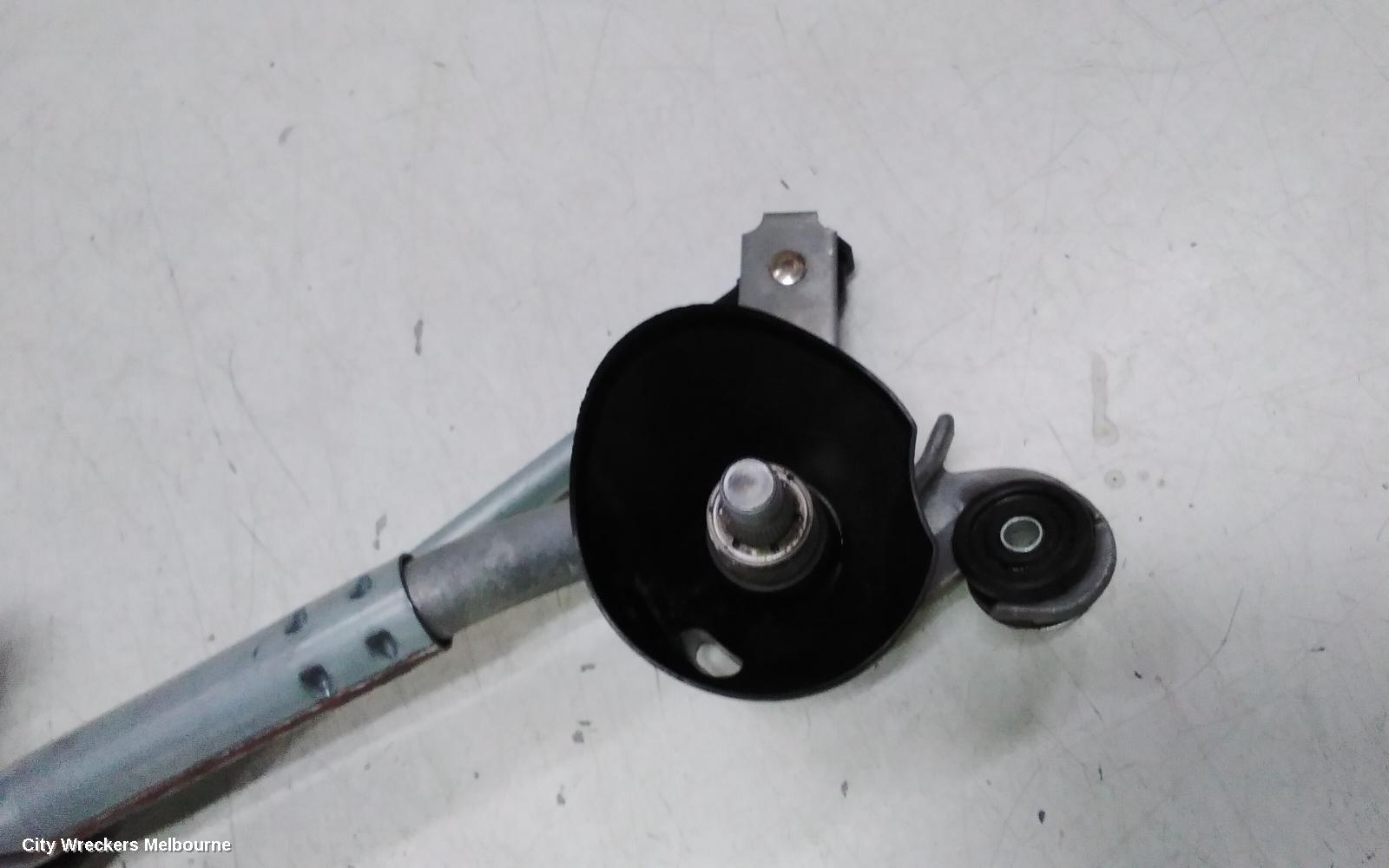 TOYOTA HIACE WIPER MOTOR, FRONT, TRH/KDH, 02/2014 - 04/2019