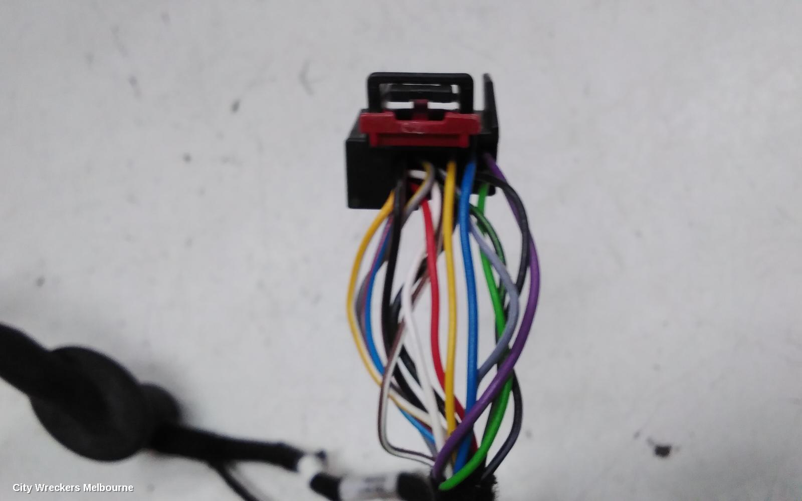 VOLKSWAGEN PASSAT RIGHT DOOR MIRROR, B8/MK7, POWER FOLD, W/ AUTO DIM TYPE, 06/2015 - 10/2019
