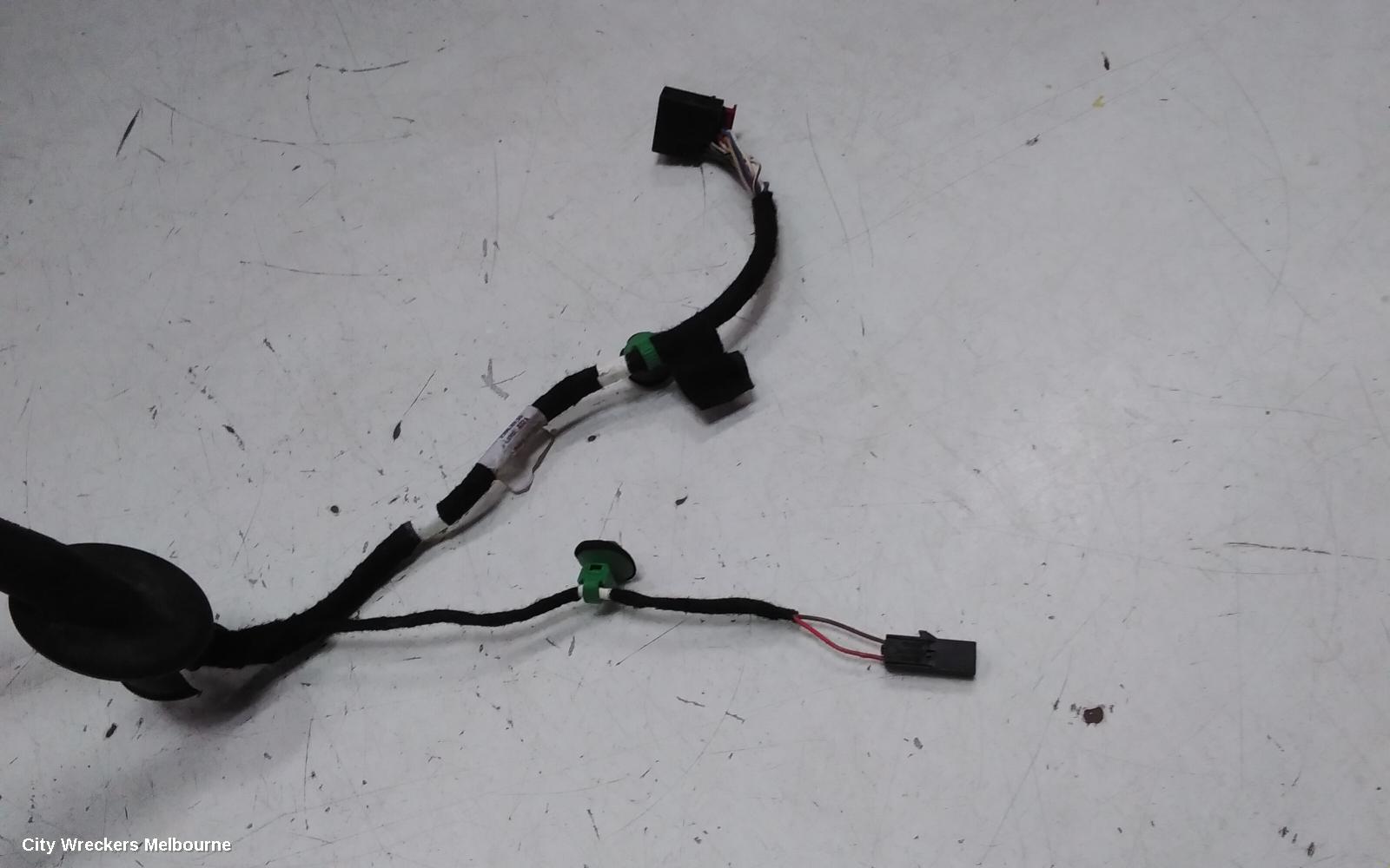VOLKSWAGEN PASSAT RIGHT DOOR MIRROR, B8/MK7, POWER FOLD, W/ AUTO DIM TYPE, 06/2015 - 10/2019