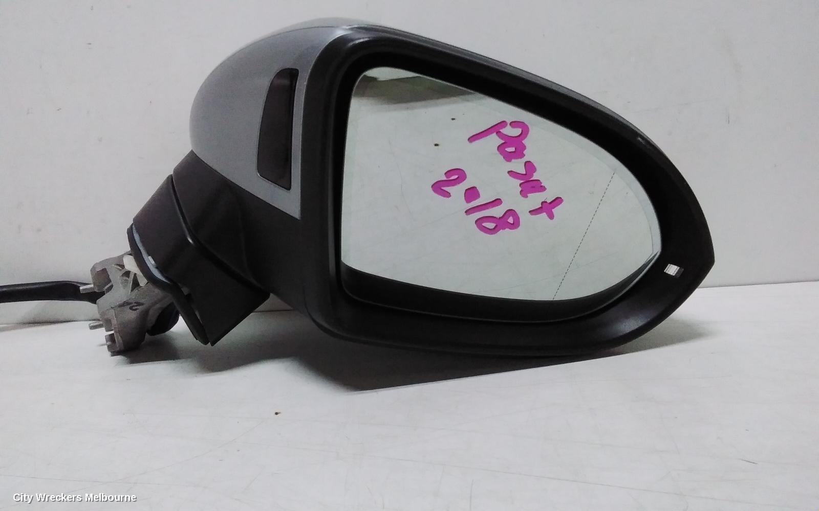 VOLKSWAGEN PASSAT RIGHT DOOR MIRROR, B8/MK7, POWER FOLD, W/ AUTO DIM TYPE, 06/2015 - 10/2019