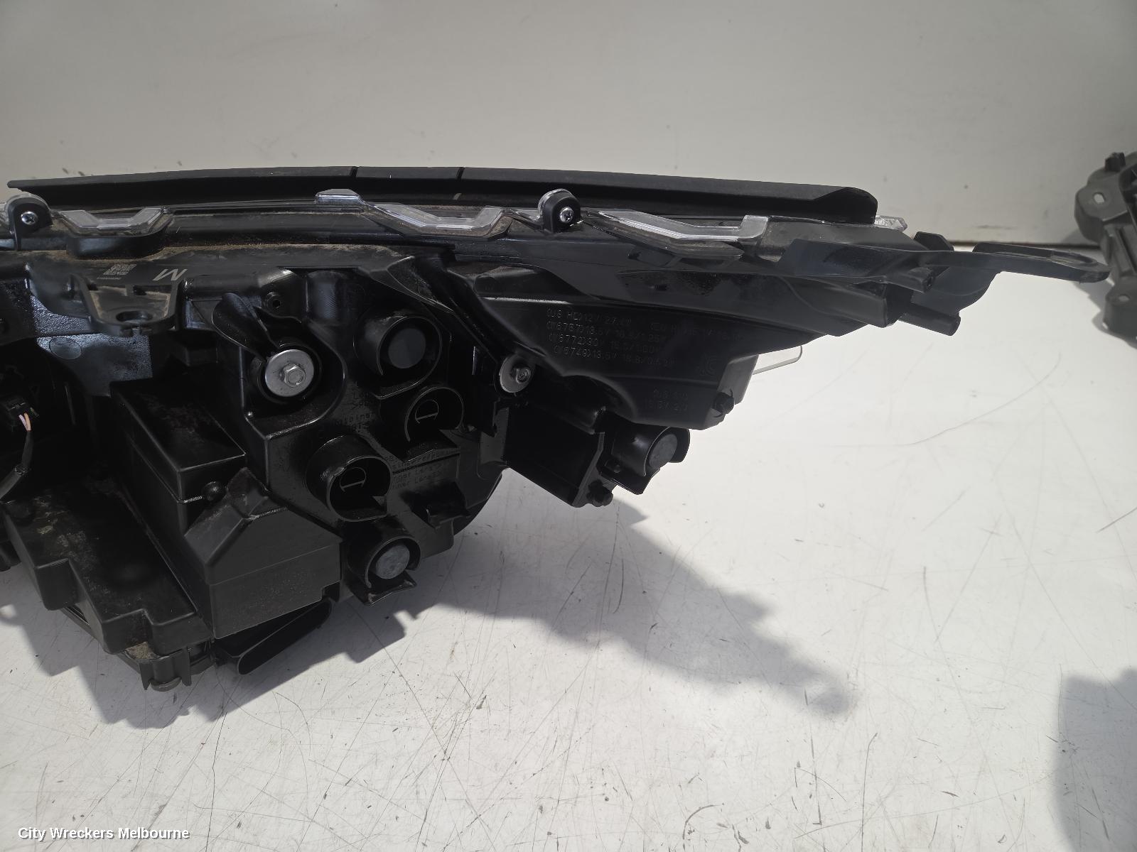 TOYOTA RAV4 RIGHT HEADLAMP, W/ LED, PROJECTOR TYPE, XA50, HEV, 06/2021 - 12/2025