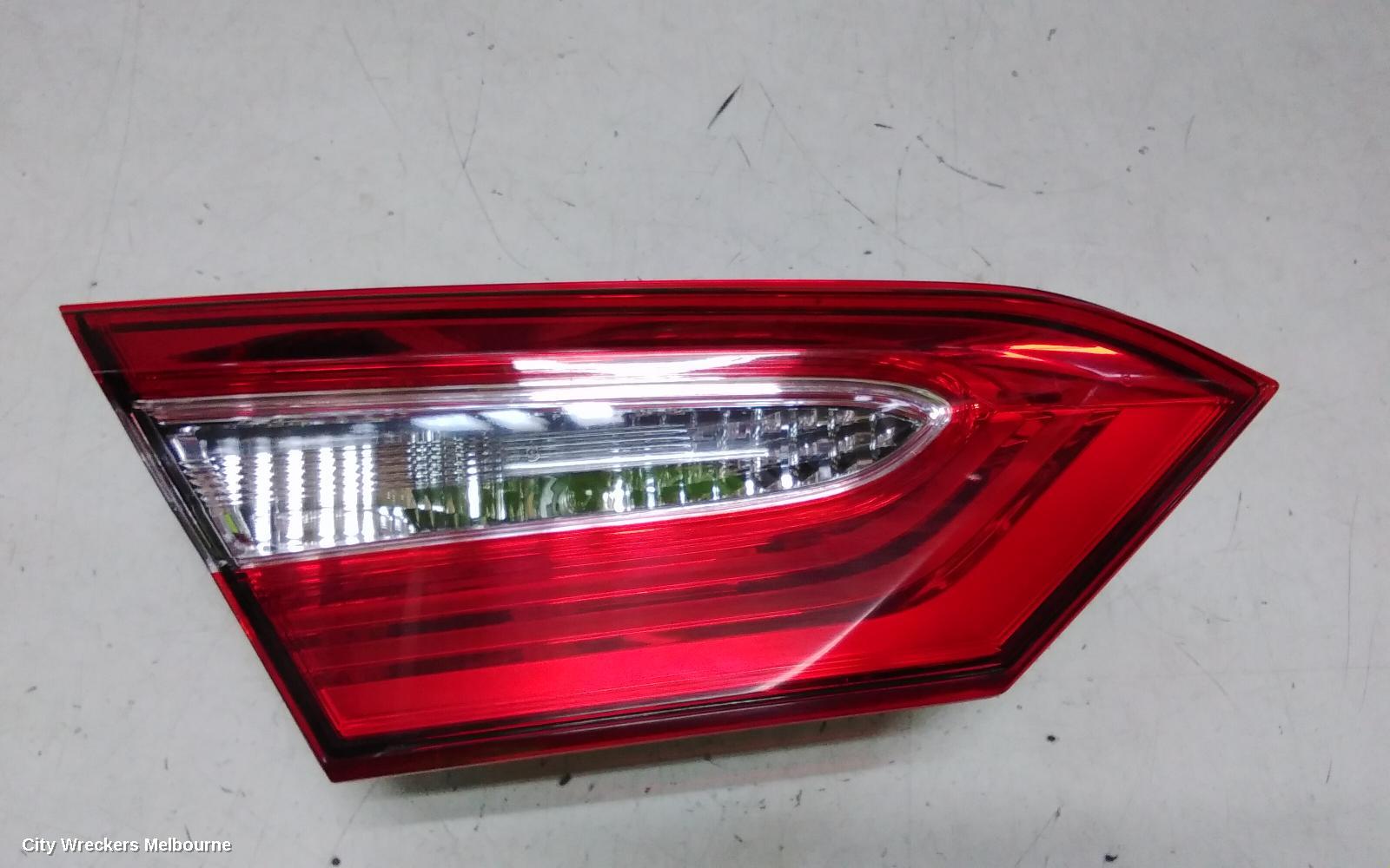 TOYOTA CAMRY REAR GARNISH, BOOTLID LAMP (LH SIDE), HALOGEN TYPE, XV70, 09/2017 - 01/2021