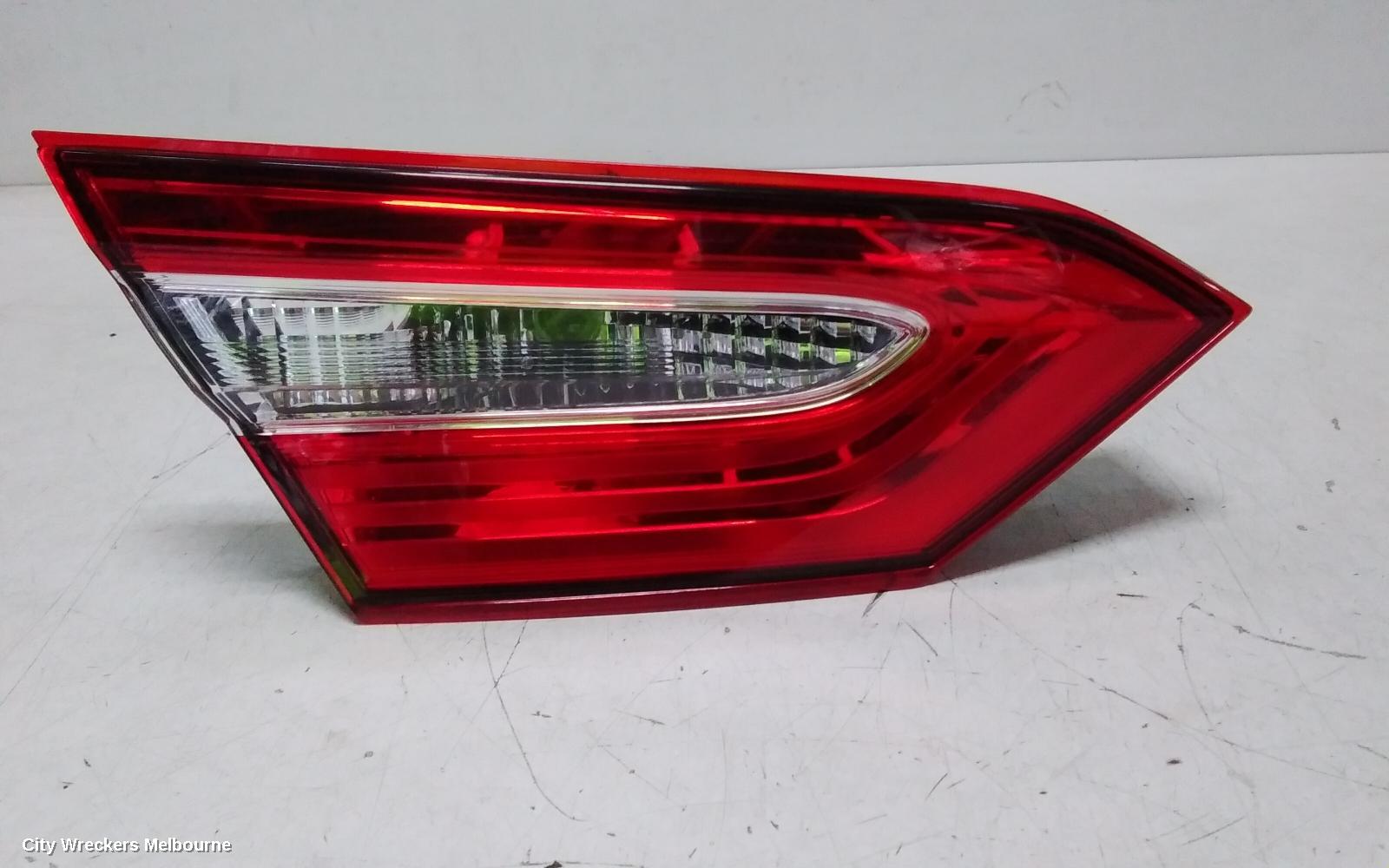 TOYOTA CAMRY REAR GARNISH, BOOTLID LAMP (LH SIDE), HALOGEN TYPE, XV70, 09/2017 - 01/2021