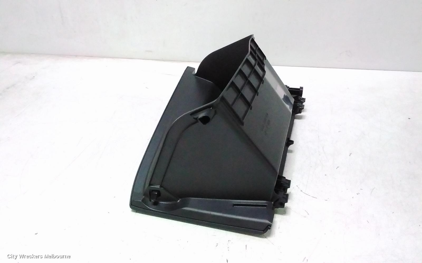 TOYOTA CAMRY GLOVE BOX, XV70, 09/2017 - 05/2024