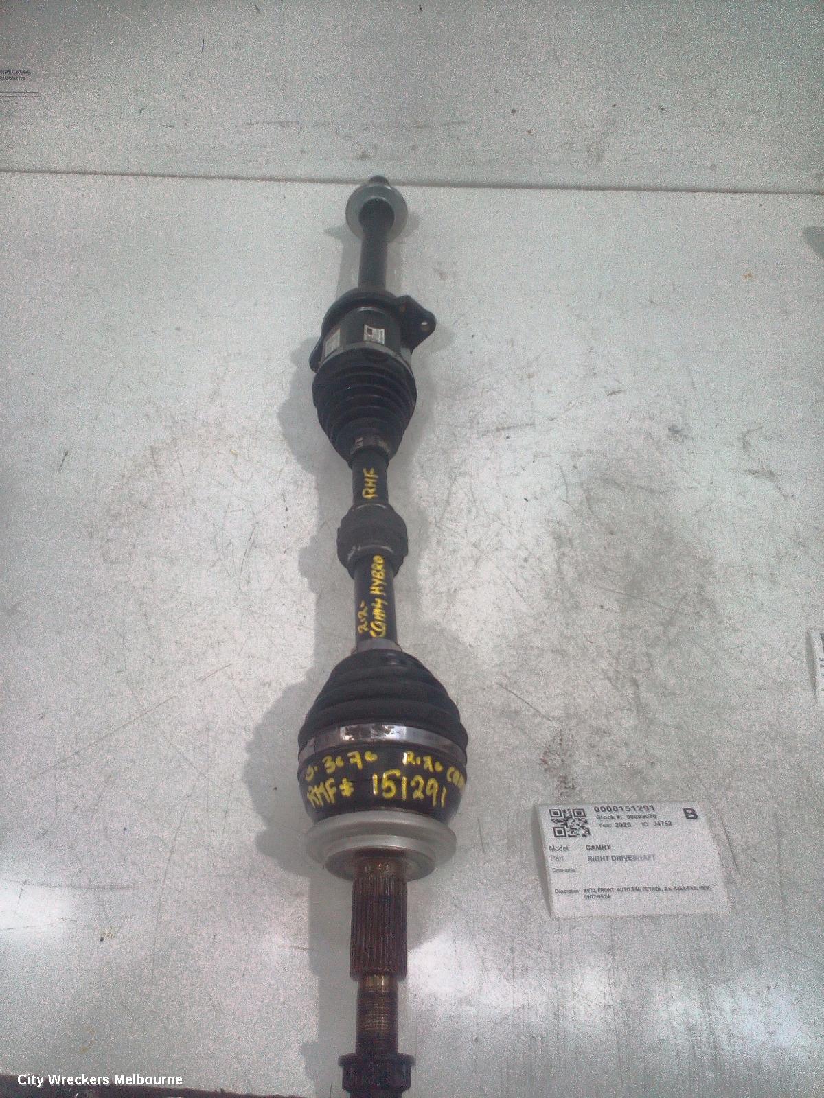 TOYOTA CAMRY RIGHT DRIVESHAFT, XV70, FRONT, AUTO T/M, PETROL, 2.5, A25A-FXS, HEV, 09/2017 - 05/2024