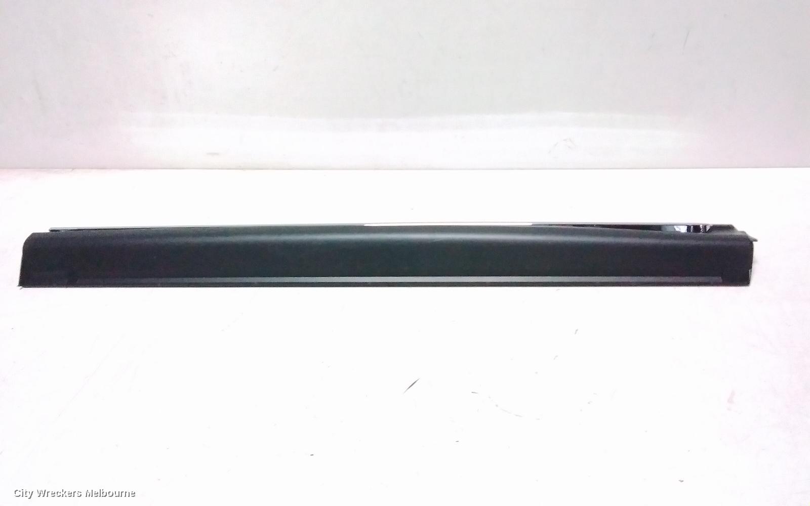 MAZDA CX8 DOOR MOULD, LOWER MOULD: 151495, LOWER DOOR MOULDING, RH FRONT, W/ CHROME MOULDING TYPE, KG, 05/2018 - 12/2023