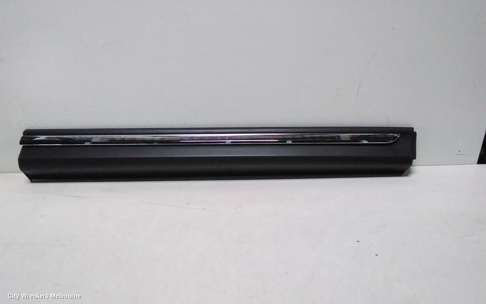 MAZDA CX8 DOOR MOULD, LOWER MOULD: 151495, LOWER DOOR MOULDING, RH FRONT, W/ CHROME MOULDING TYPE, KG, 05/2018 - 12/2023
