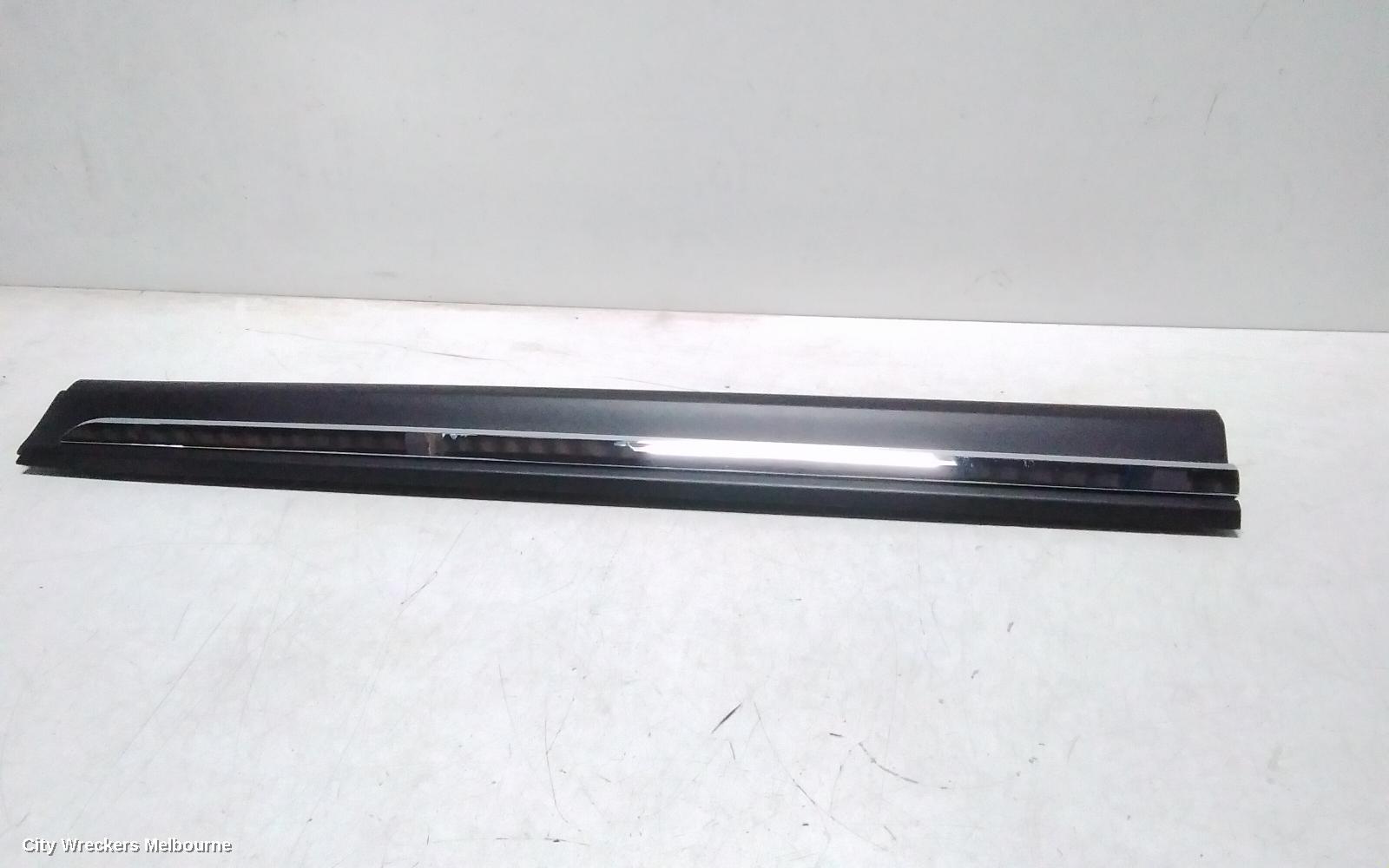 MAZDA CX8 DOOR MOULD, LOWER MOULD: 151495, LOWER DOOR MOULDING, RH FRONT, W/ CHROME MOULDING TYPE, KG, 05/2018 - 12/2023