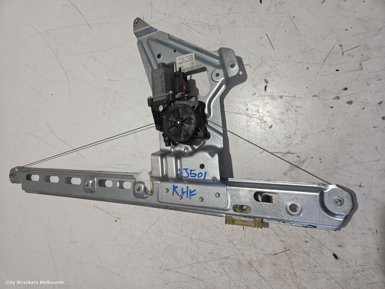 MERCEDES SPRINTER RIGHT FRONT WINDOW REG/MOTOR, VS30, 05/2018 ONWARDS