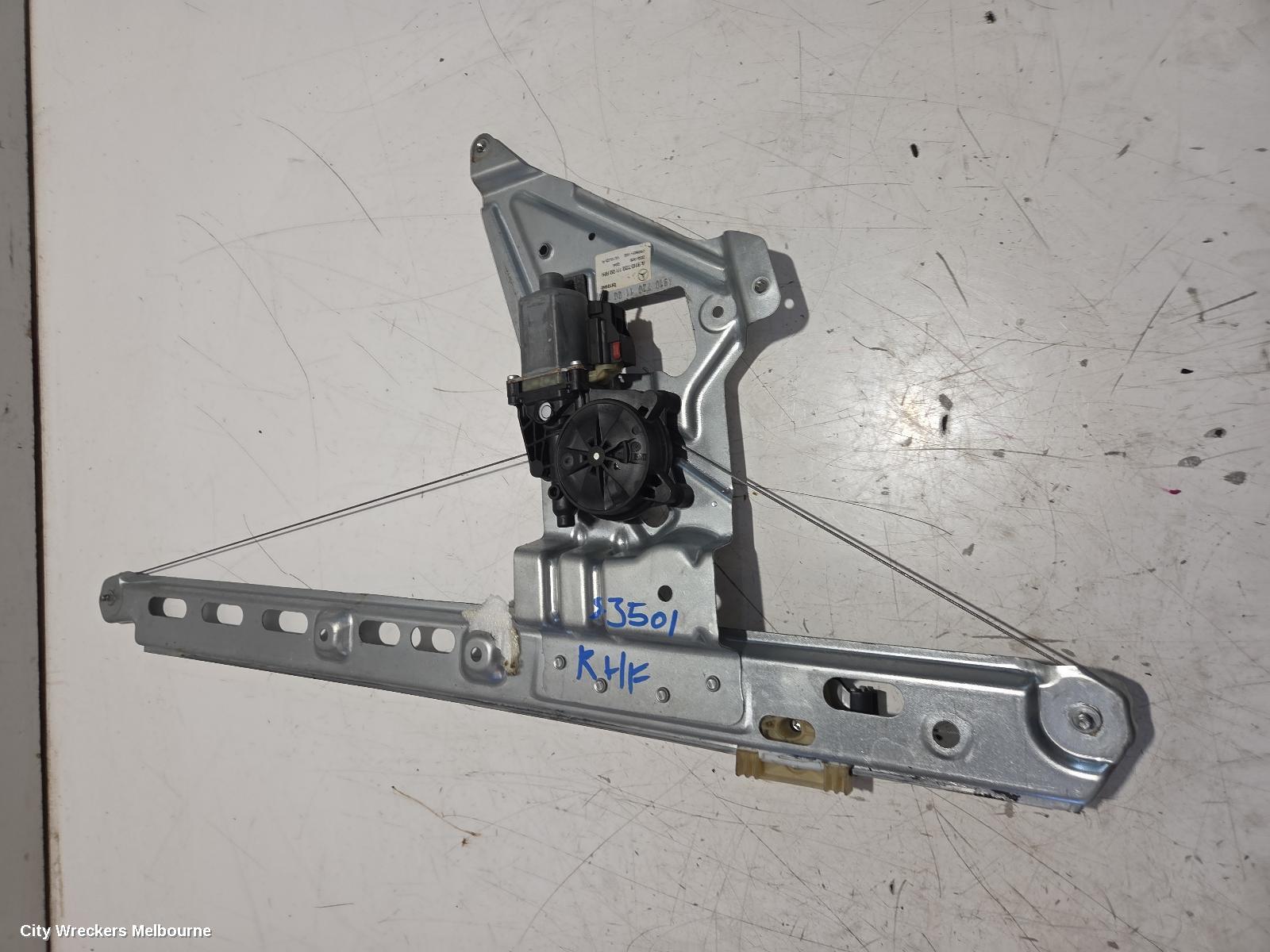 MERCEDES SPRINTER RIGHT FRONT WINDOW REG/MOTOR, VS30, 05/2018 ONWARDS