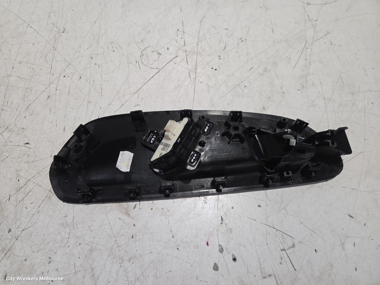 MERCEDES SPRINTER DOOR HANDLE, VS30, RH FRONT, INNER, VAN/CAB CHASSIS, 05/2018 ONWARDS