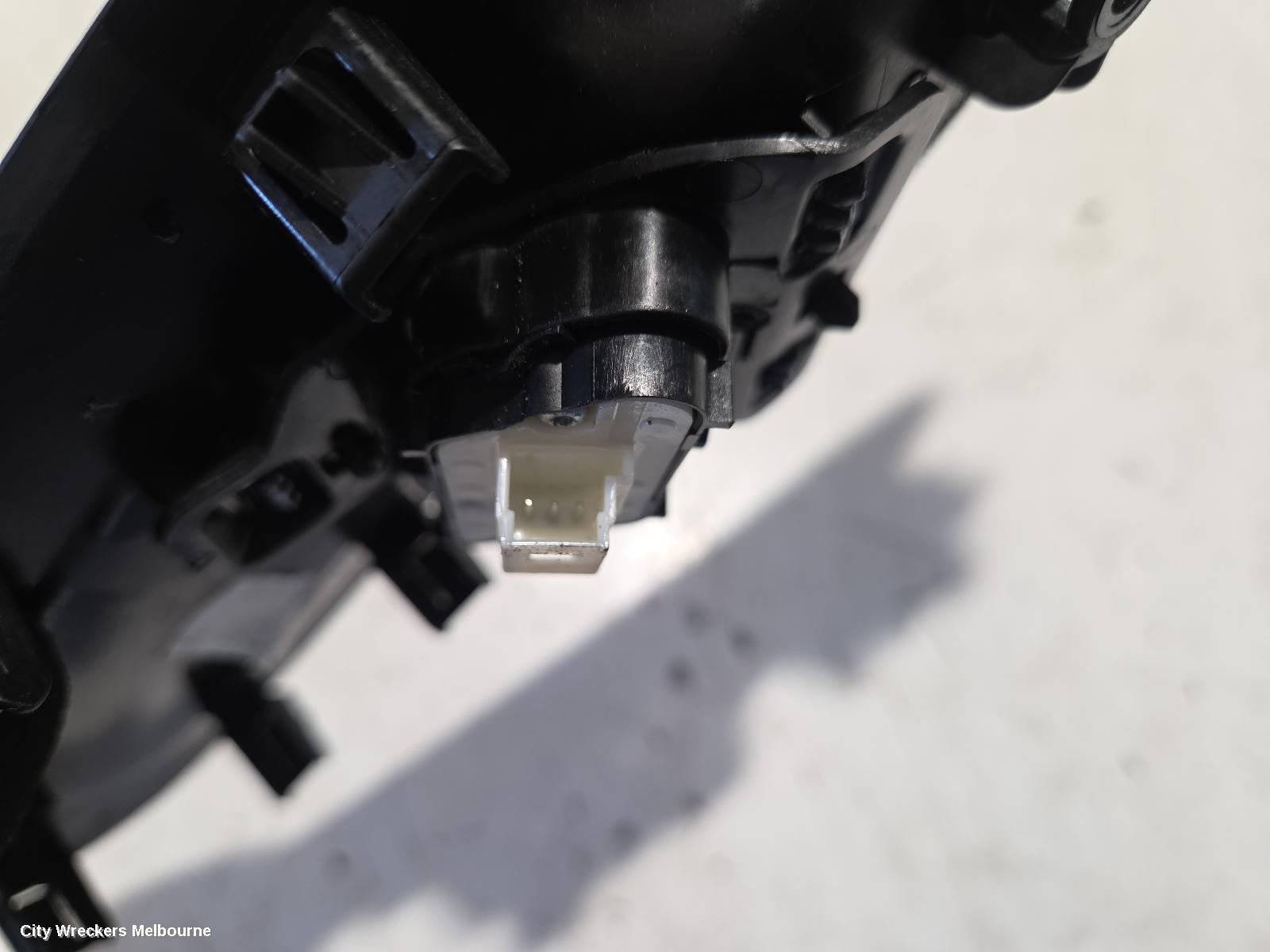 MERCEDES SPRINTER DOOR HANDLE, VS30, RH FRONT, INNER, VAN/CAB CHASSIS, 05/2018 ONWARDS
