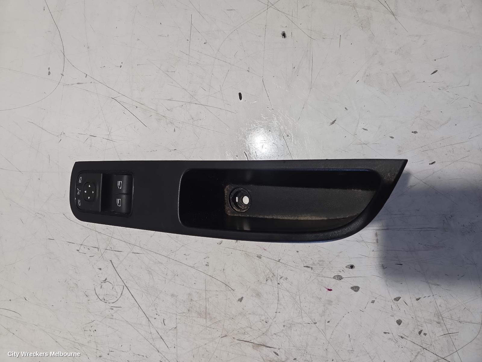 MERCEDES SPRINTER PWR DR WIND SWITCH, VS30, RH FRONT (MASTER SWITCH), W/ POWER FOLD MIRROR SWITCH TYPE, 05/2018 ONWARDS