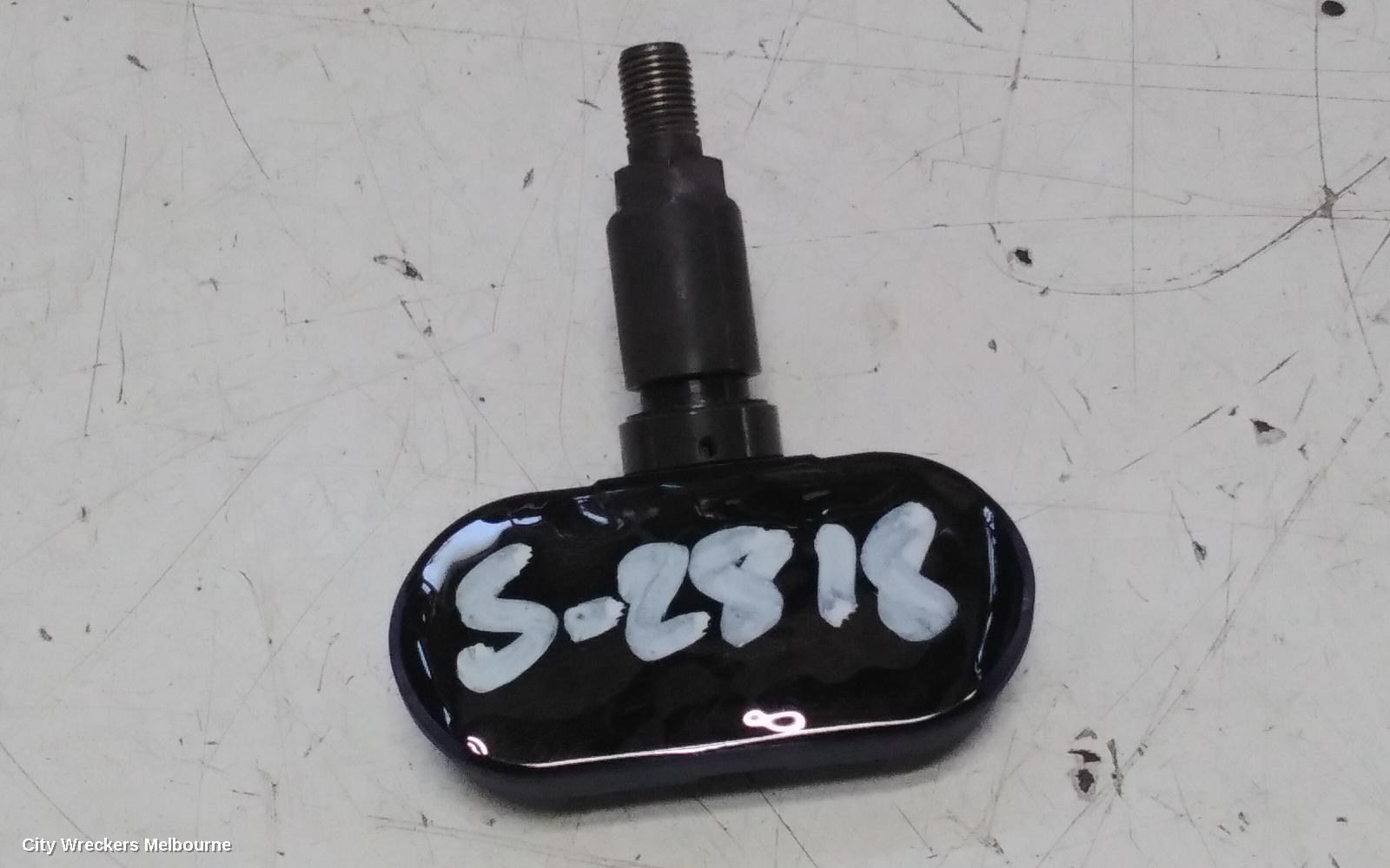 TESLA MODEL Y, 1ST GEN, 03/2022 ONWARDS, 20098-1472547G  TYRE PRESSURE SENSOR: 151642