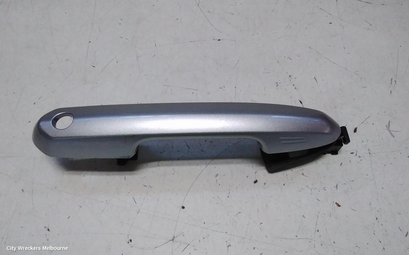 TOYOTA KLUGER DOOR HANDLE, RH FRONT, OUTER, COLOUR CODED, XU70 SERIES, 03/2021 ONWARDS