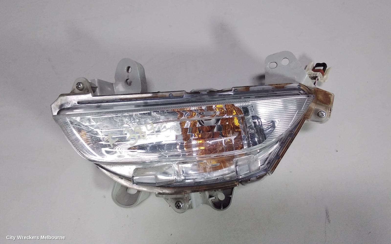 MAZDA 3 RIGHT INDICATOR/FOG/SIDE, BUMPER FLASHER, BM, 11/2013 - 05/2016