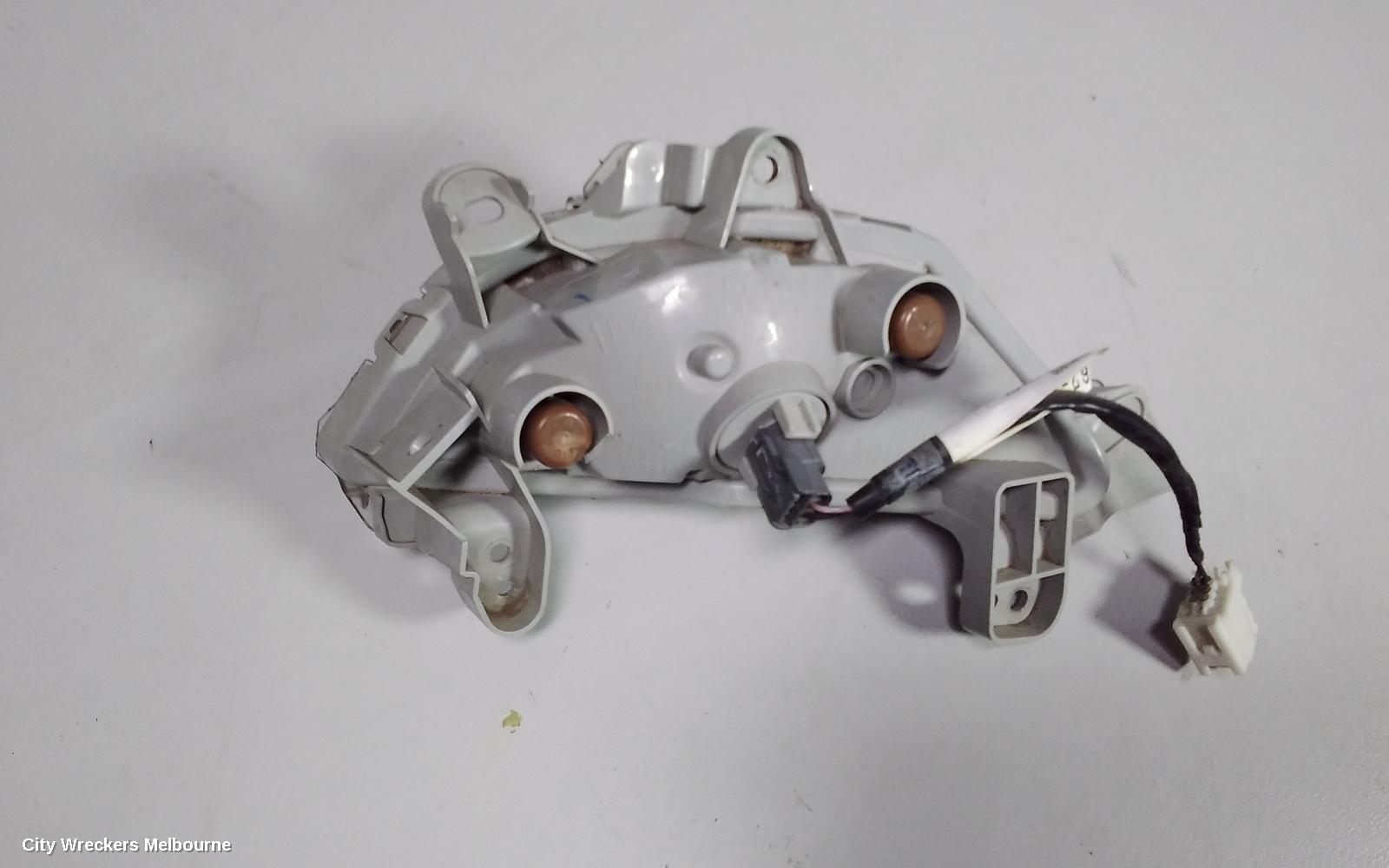 MAZDA 3 RIGHT INDICATOR/FOG/SIDE, BUMPER FLASHER, BM, 11/2013 - 05/2016