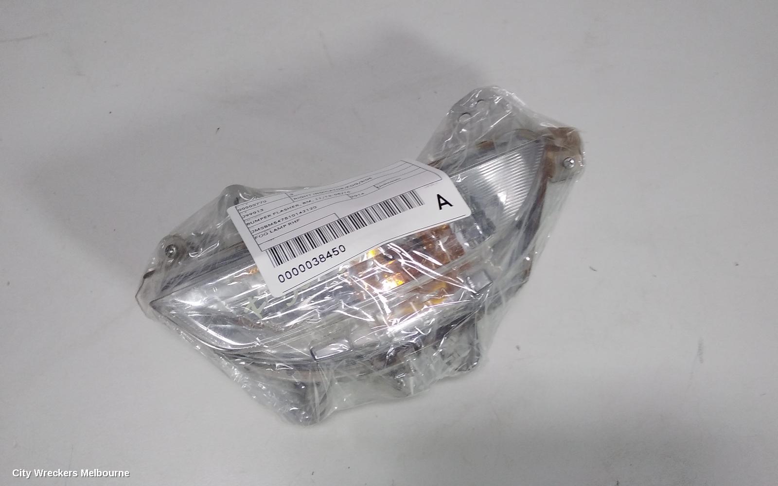 MAZDA 3 RIGHT INDICATOR/FOG/SIDE, BUMPER FLASHER, BM, 11/2013 - 05/2016