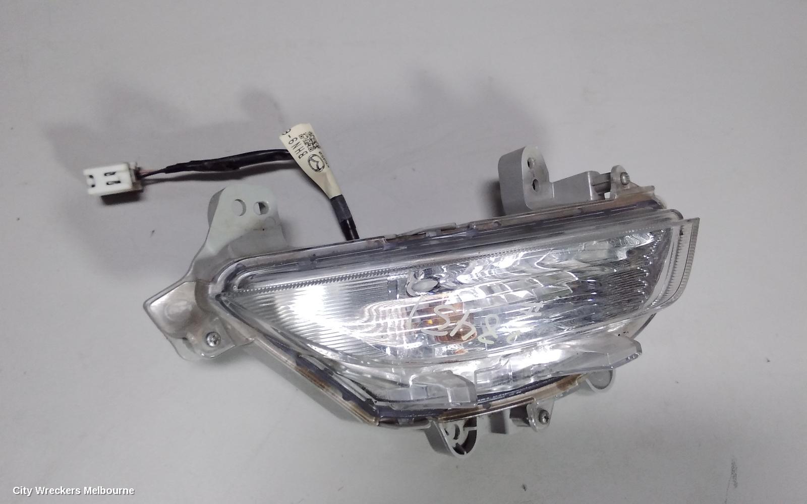 MAZDA 3 LEFT INDICATOR/FOG/SIDE, BUMPER FLASHER, BM, 11/2013 - 05/2016