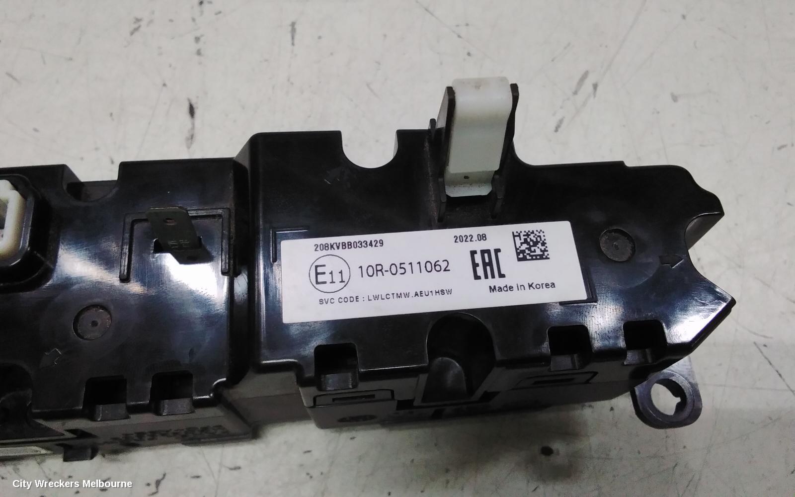HYUNDAI SANTA FE, TM, 03/2018 - 10/2023, AGL30023601 MULTIMEDIA CONTROL PANEL: 151737