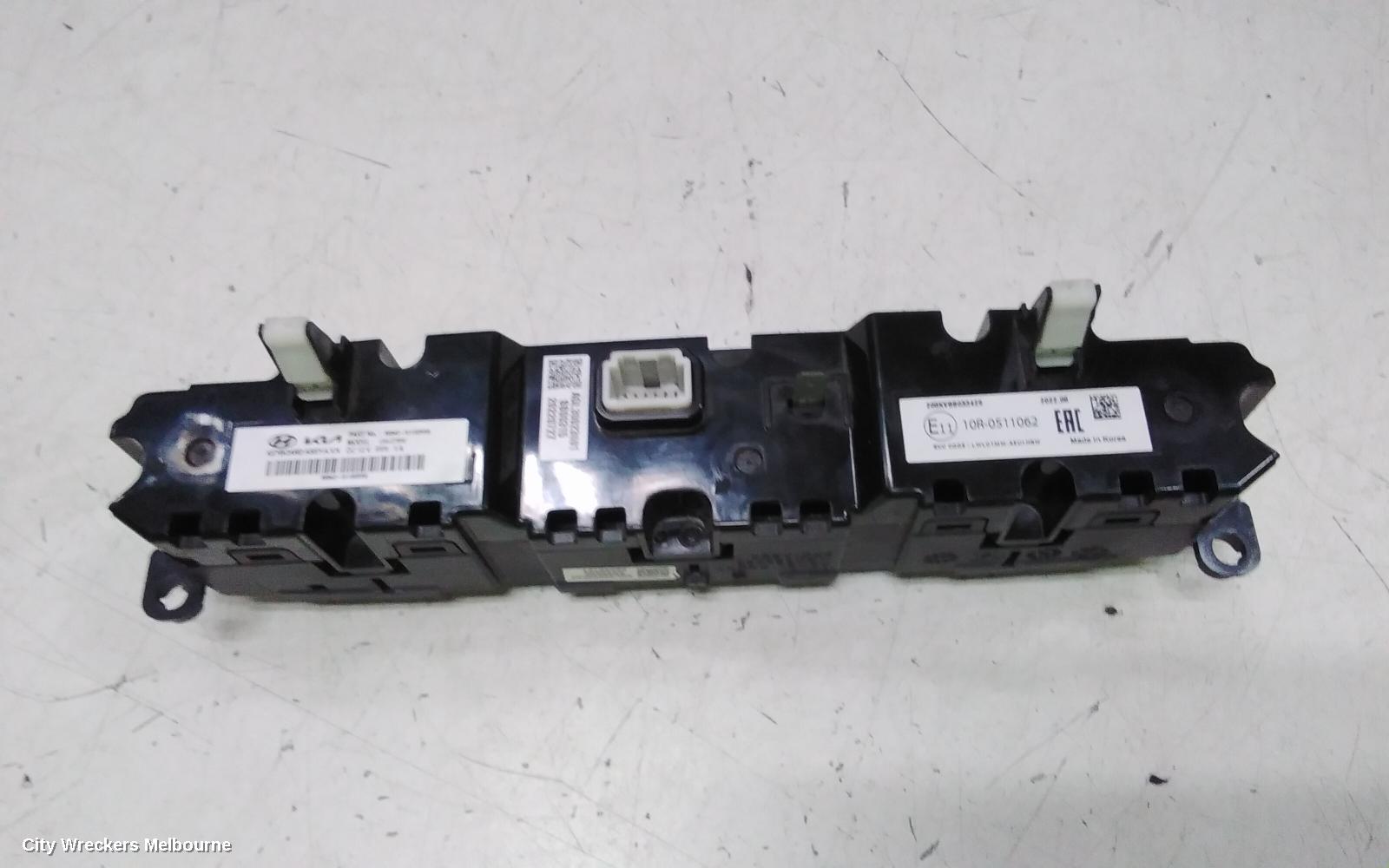 HYUNDAI SANTA FE, TM, 03/2018 - 10/2023, AGL30023601 MULTIMEDIA CONTROL PANEL: 151737