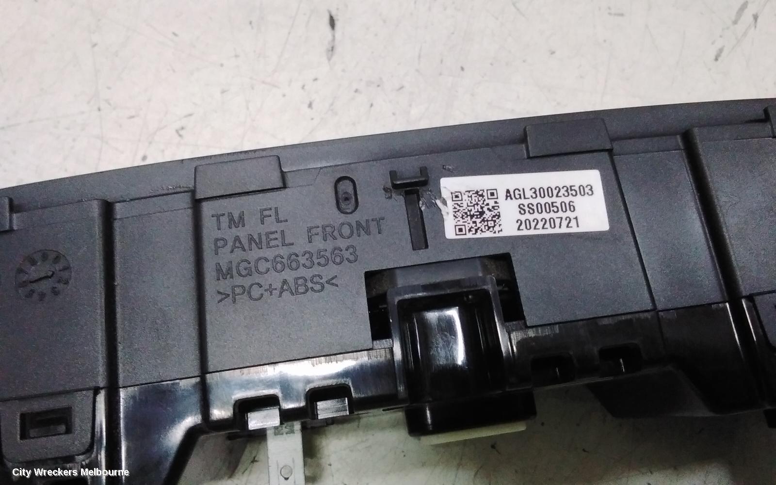 HYUNDAI SANTA FE, TM, 03/2018 - 10/2023, AGL30023601 MULTIMEDIA CONTROL PANEL: 151737